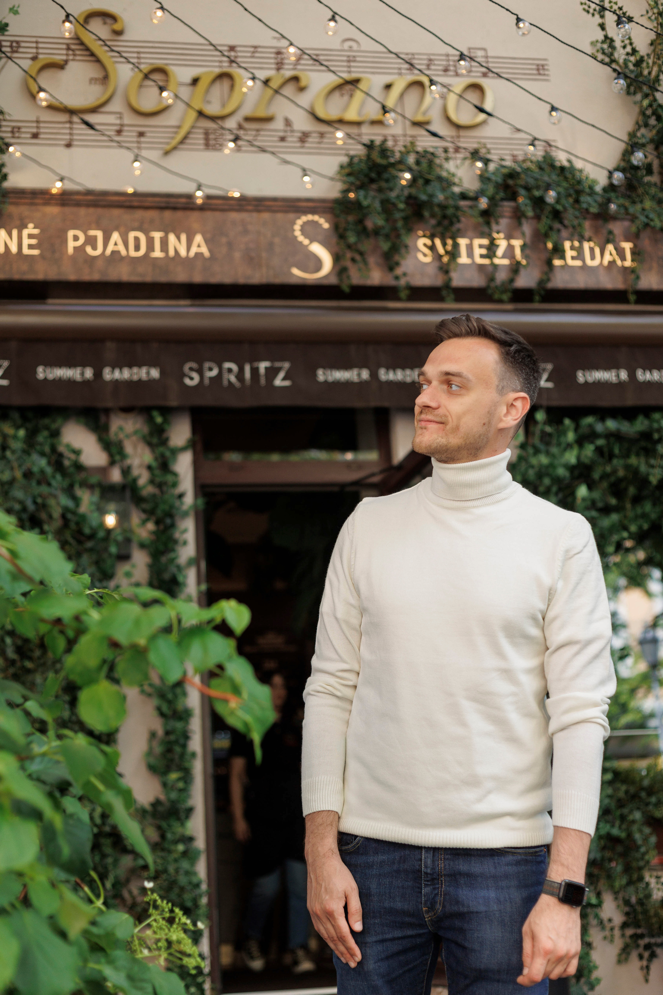 Warm welcome in Vilnius. Family photographer in Vilnuis Svetlana Naumova