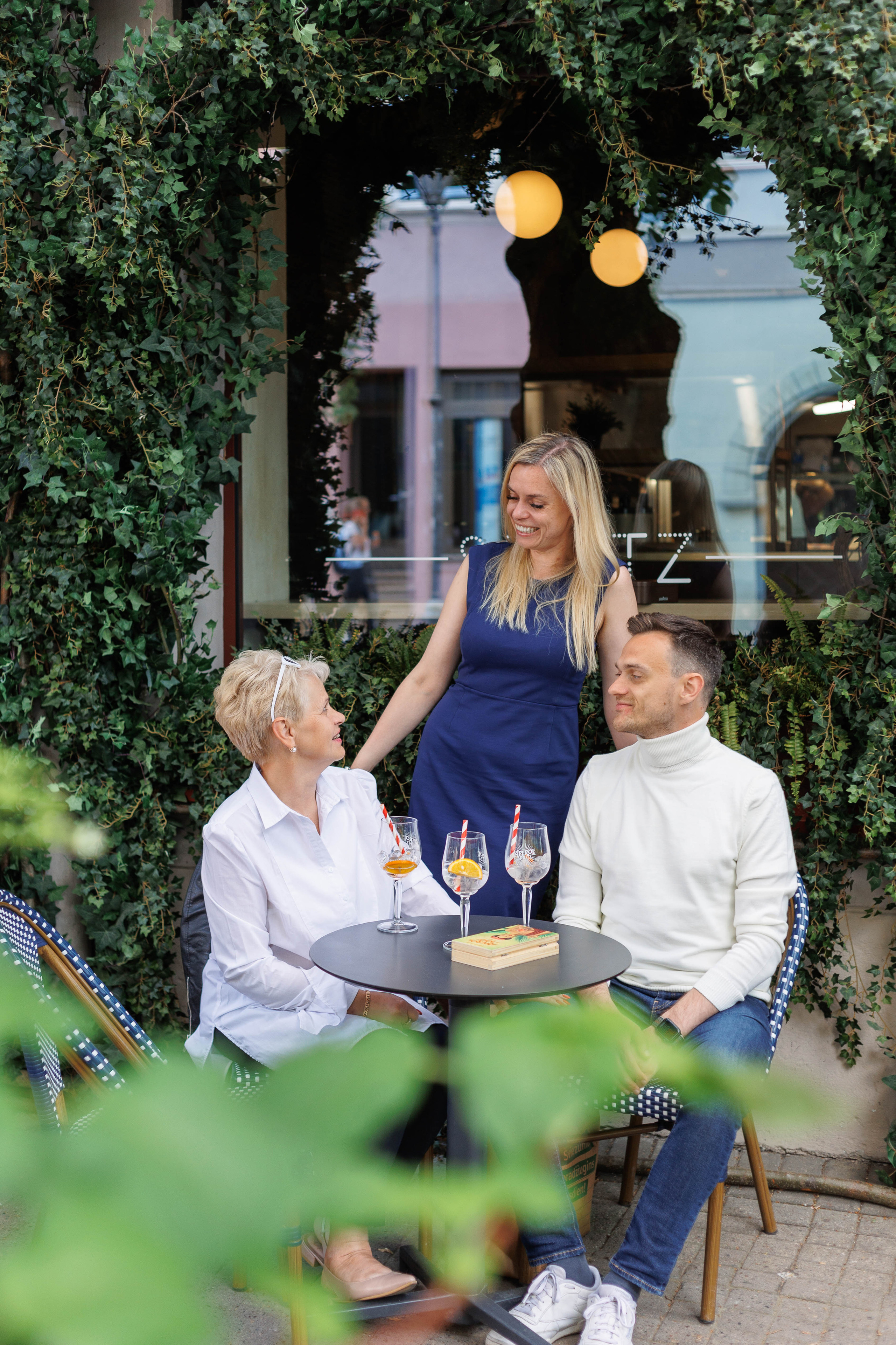 Warm welcome in Vilnius. Family photographer in Vilnuis Svetlana Naumova