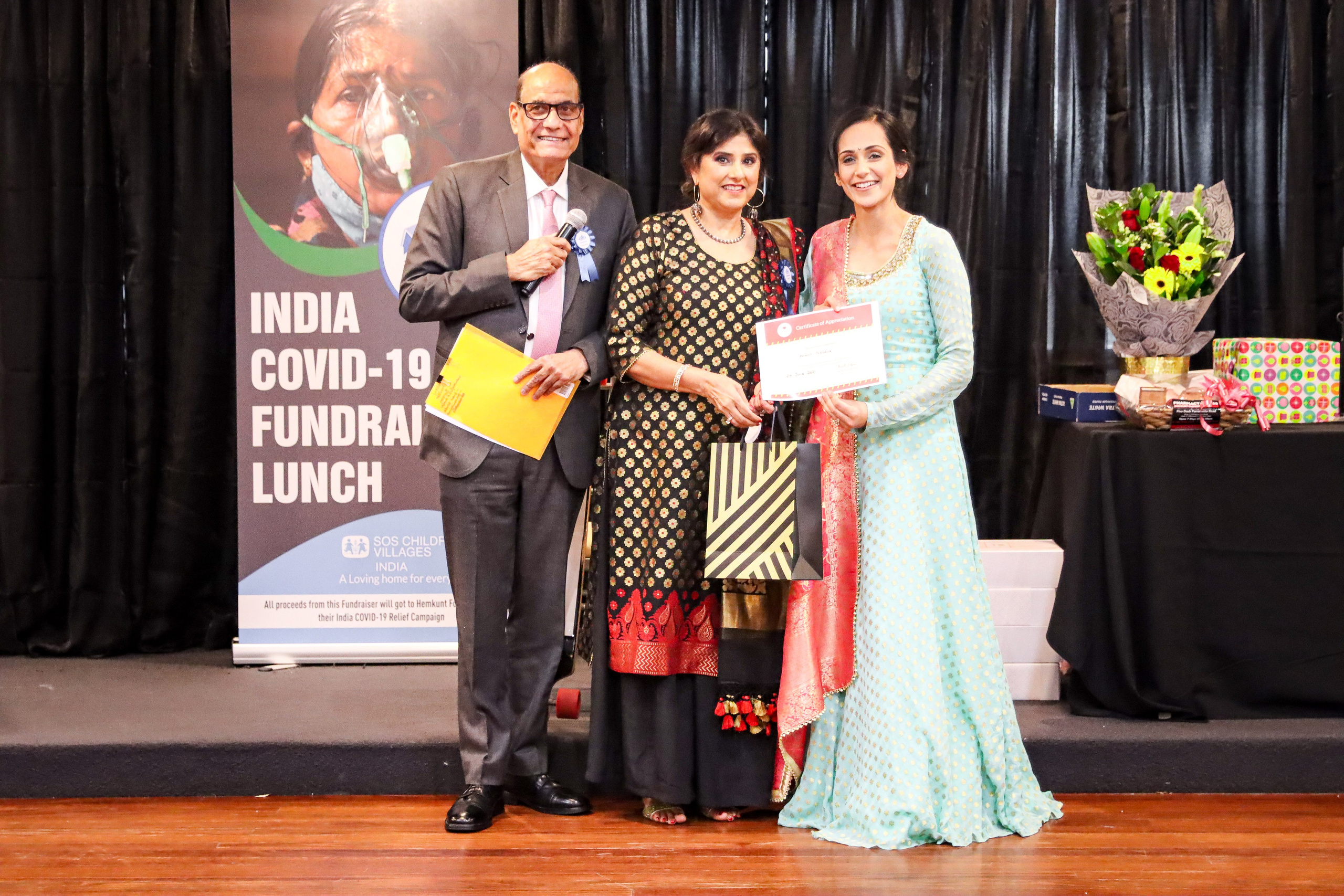 Fundraiser meet. MHCreative is family-oriented photographer based in SYDNEY