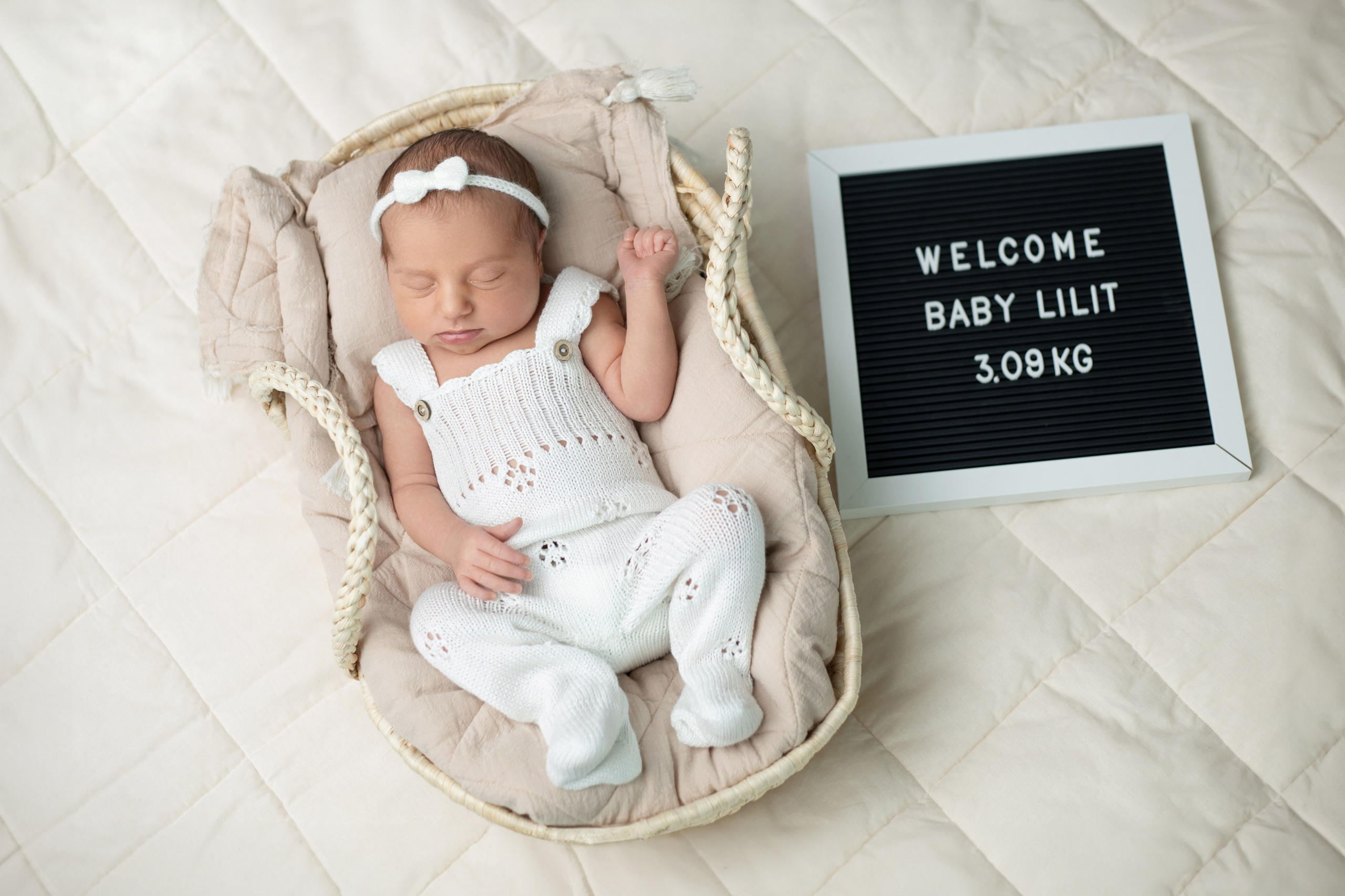 Newborn package STANDARD. Family and newborn photographer