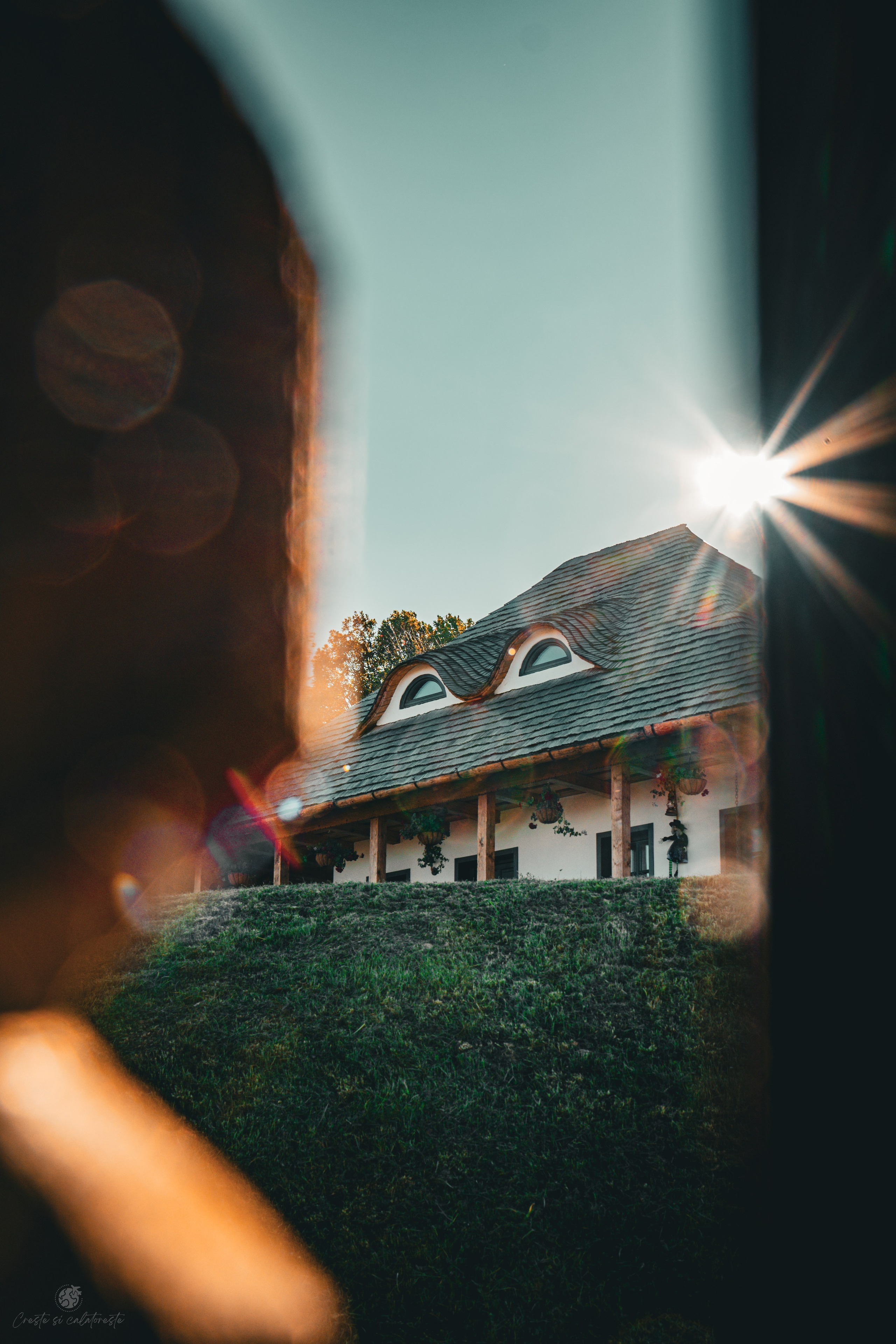 Casa de la Nuci. Creste si calatoreste