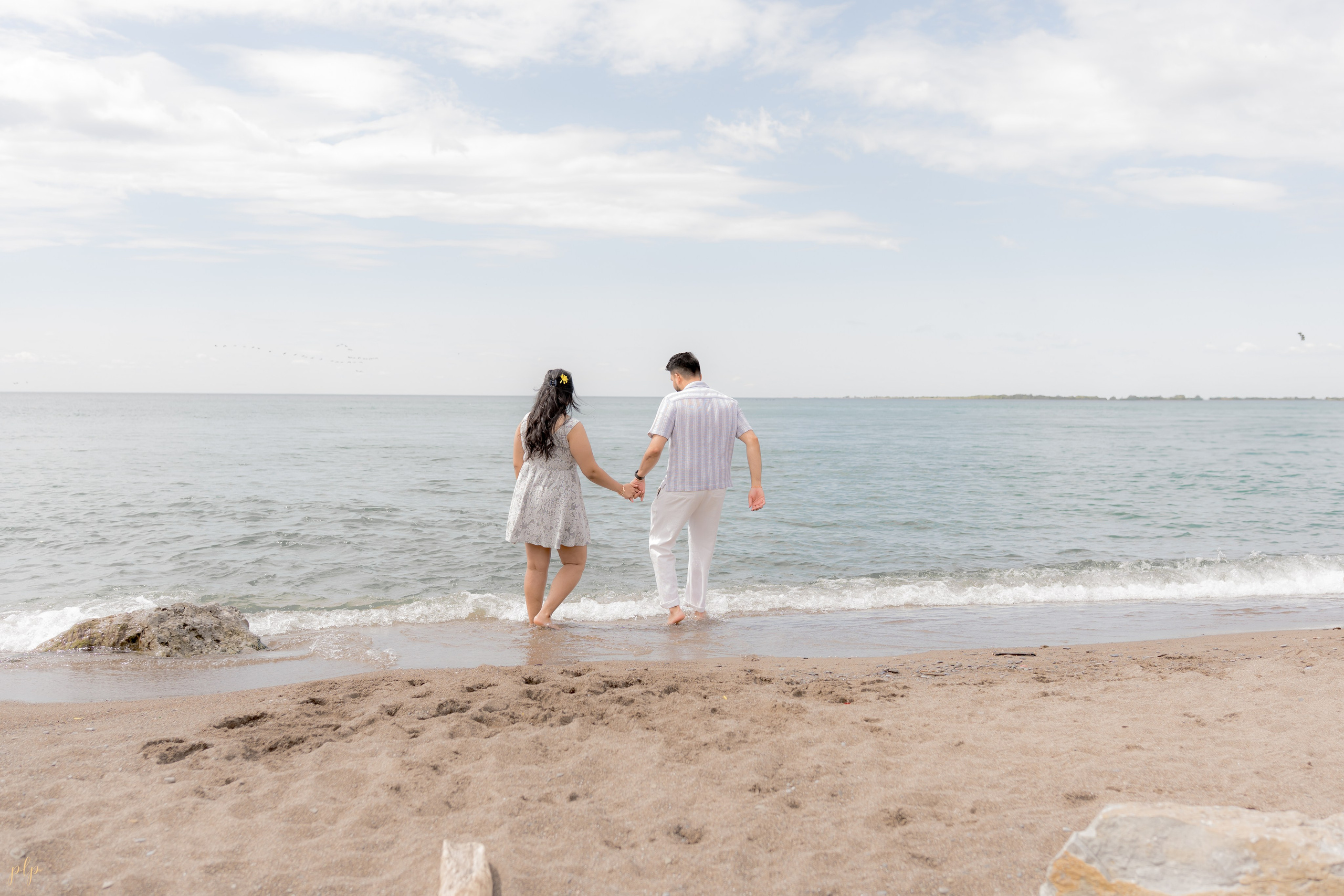 Dhairya and Krupali. Wedding Photographers and Filmmakers