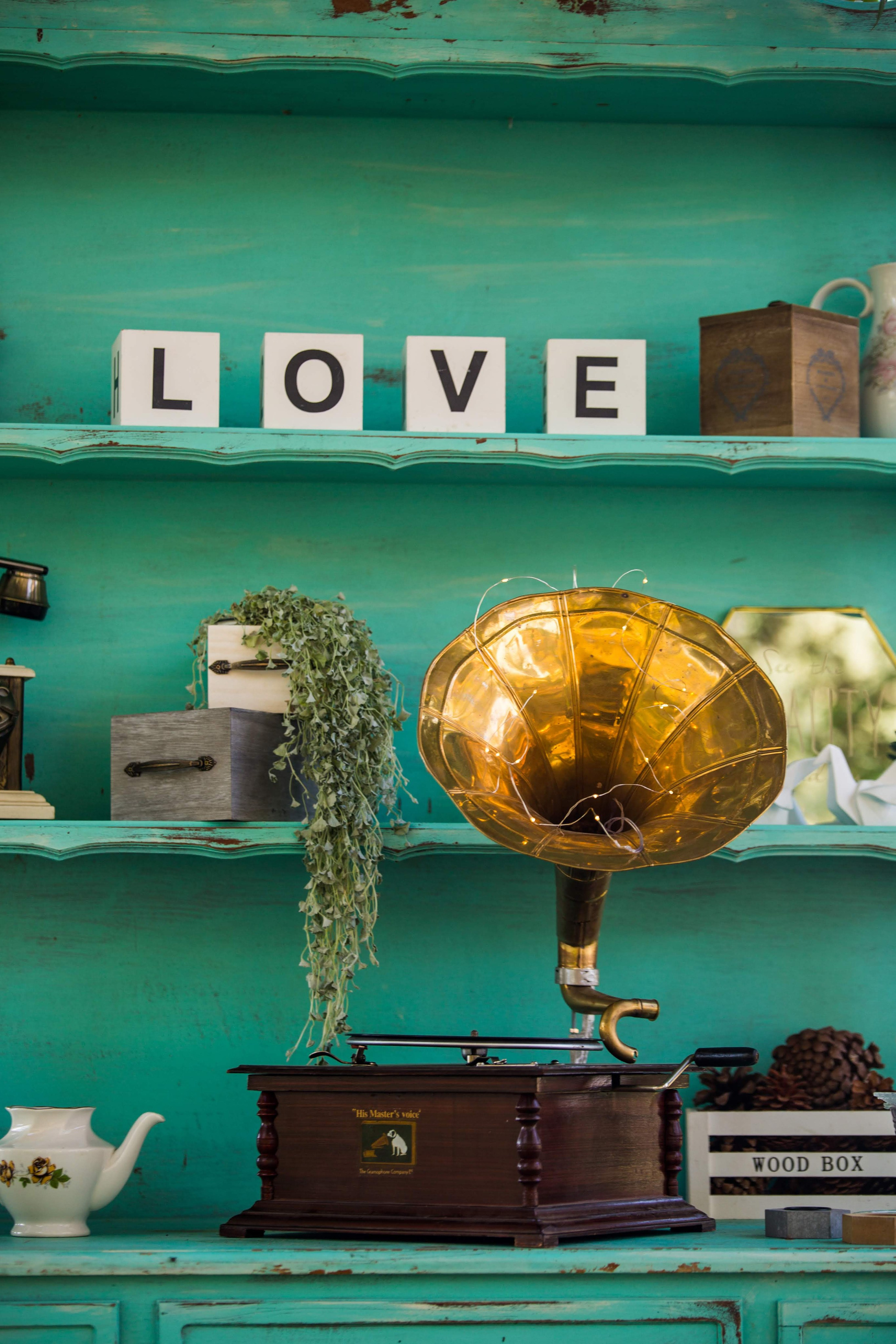 Little bridesmaids. AMIR BUCHNIK PHOTOGRAPHER