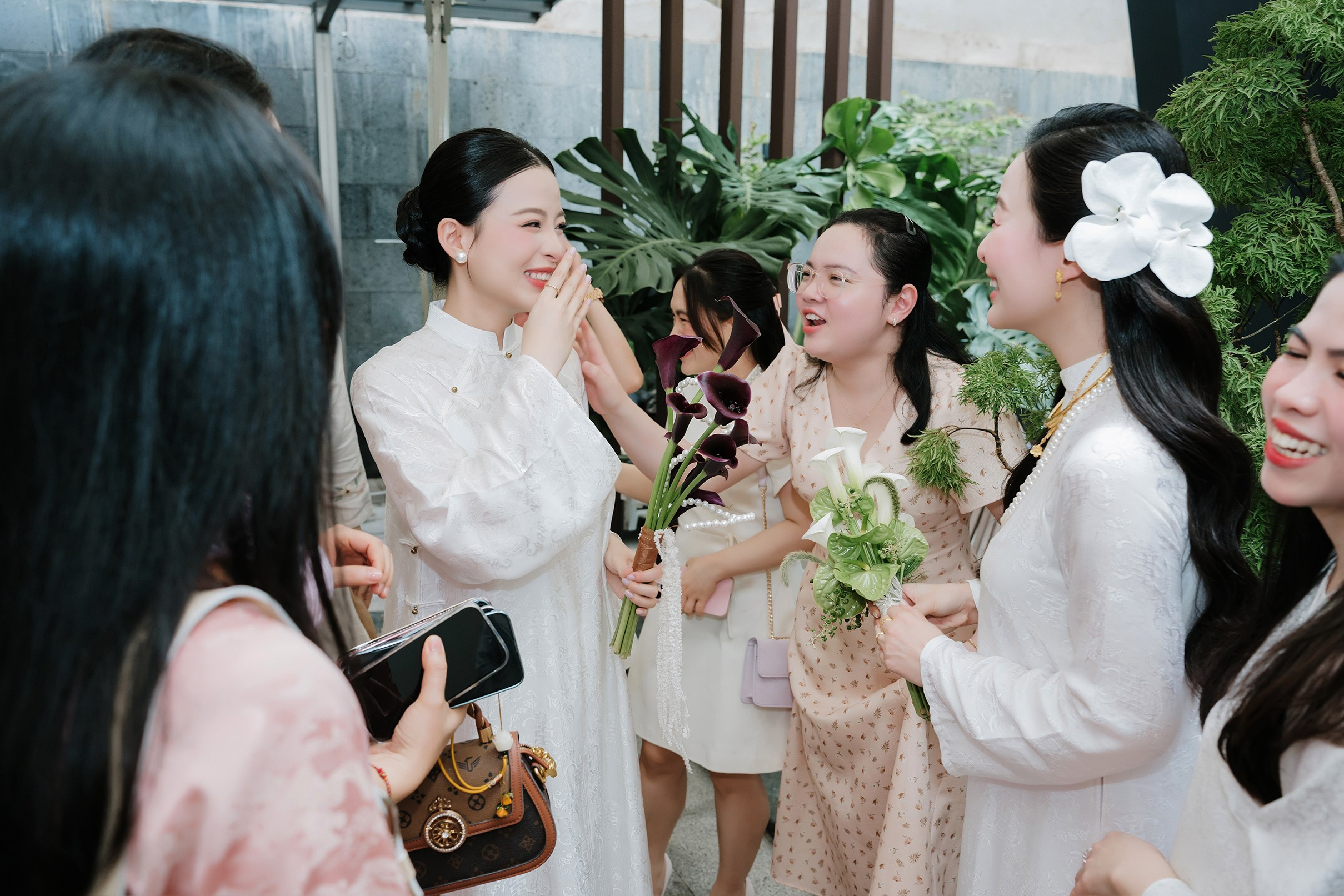 Engagement | NHI + LUAN & LINH + QUY. Saigon Wedding Present | Art Beyond Moments