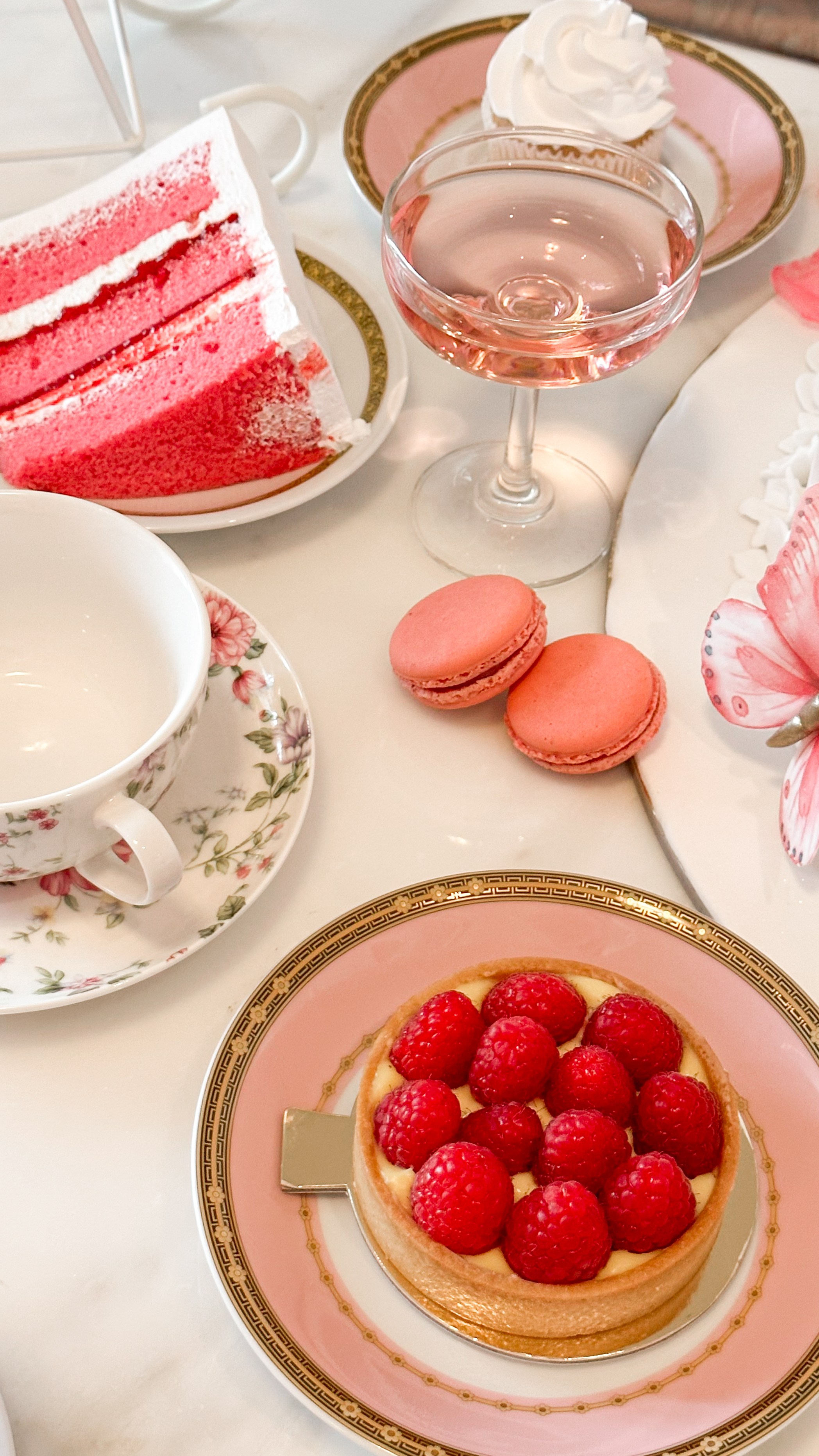 FOOD PHOTO. Photo and video production. Editing & retouching services. Training