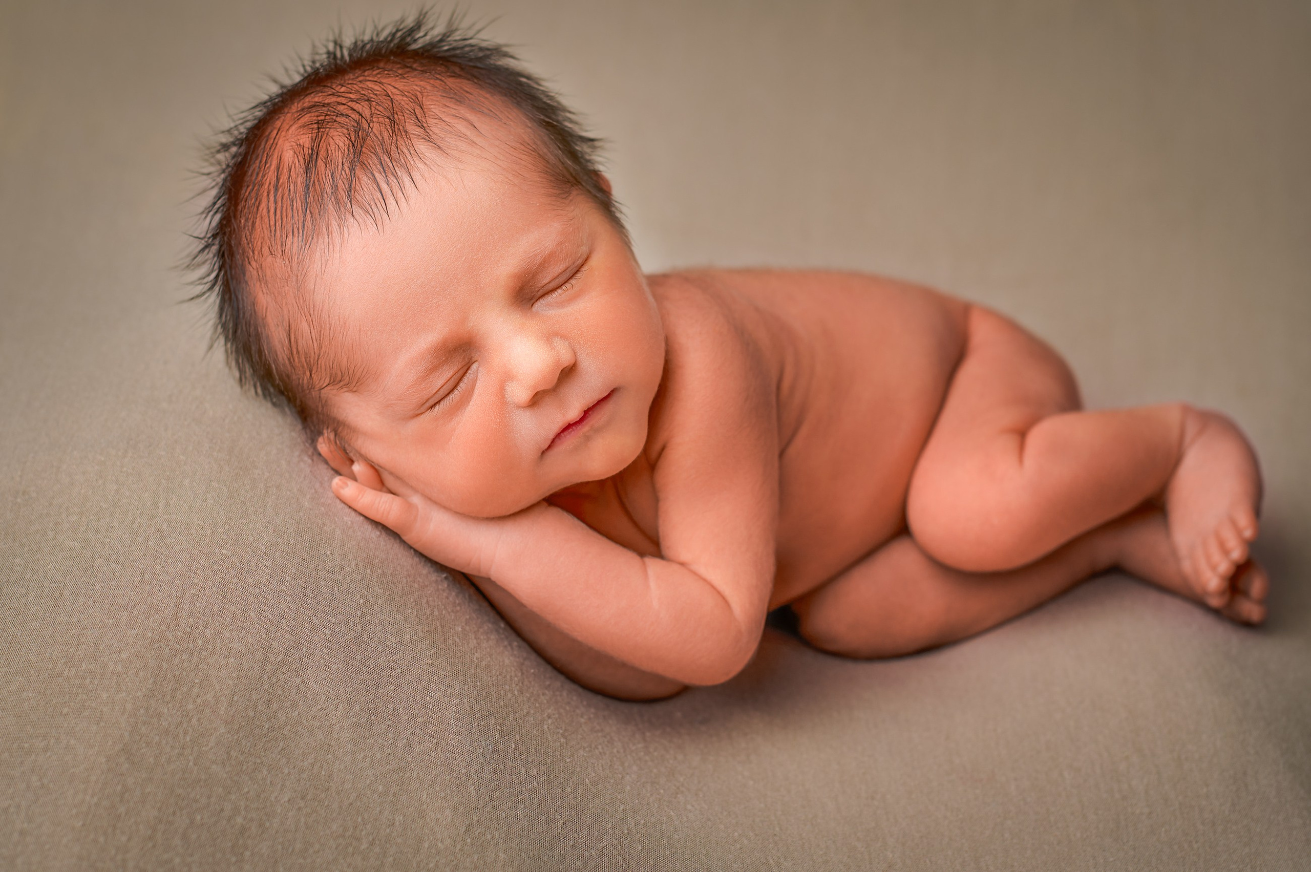 Newborn Photography by Irene Chaikeen | Buckhurst Hill, Chigwell & London Areas. Irene Chaikeen | Maternity and newborn photoshoot in Essex/London