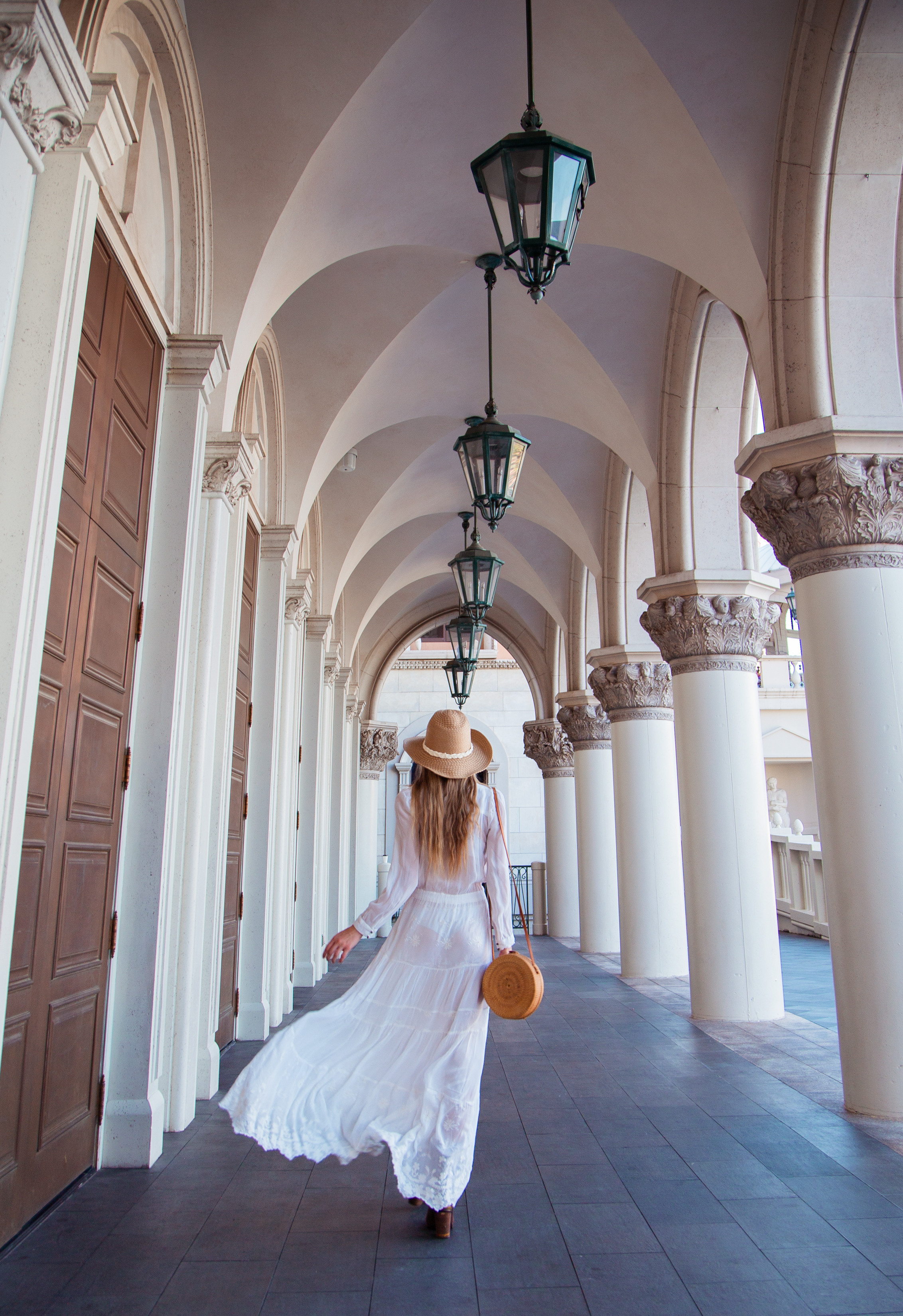 Victoria. Wedding & elopement photographer Viktoriya Kravtsov. Las Vegas