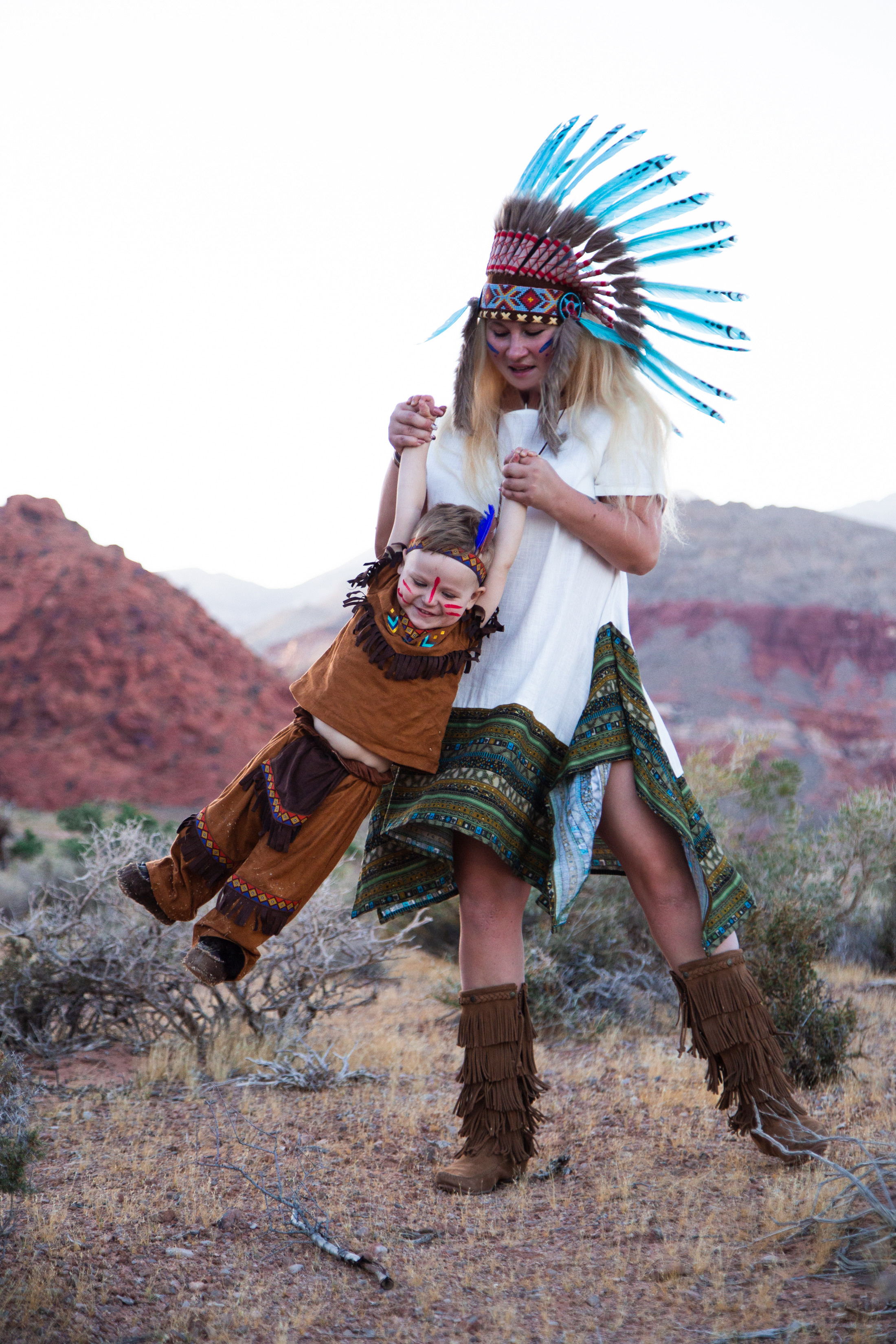 Iroquois. Wedding & elopement photographer Viktoriya Kravtsov. Las Vegas