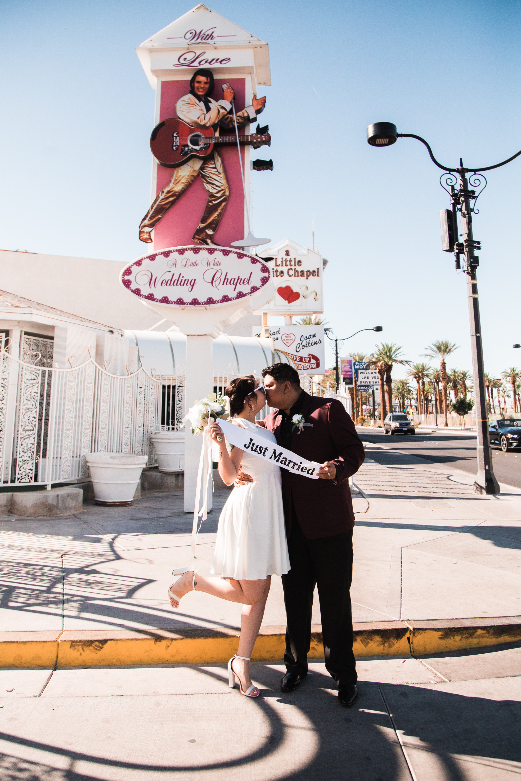 A&J. Wedding & elopement photographer Viktoriya Kravtsov. Las Vegas