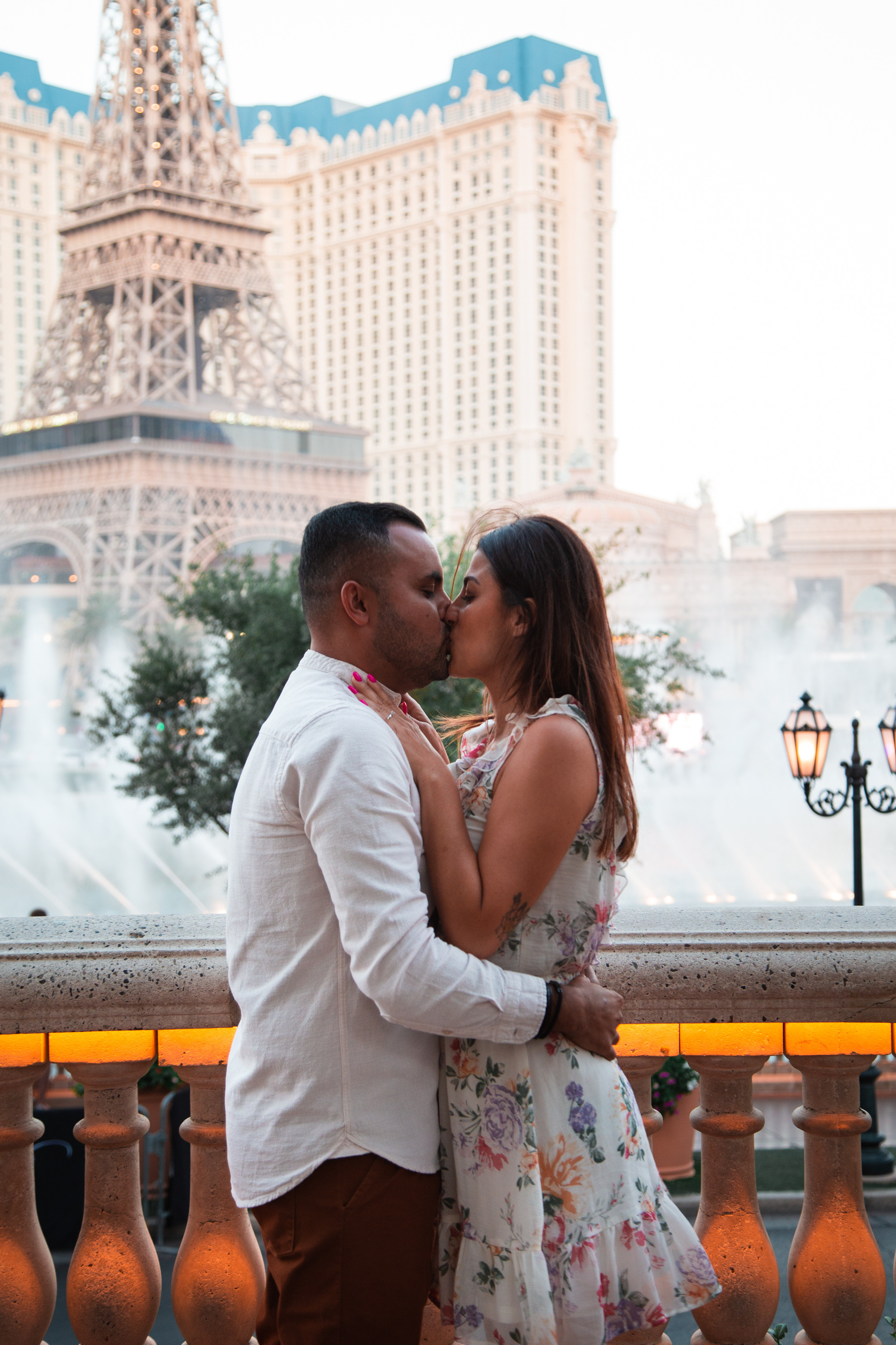 S&S. Wedding & elopement photographer Viktoriya Kravtsov. Las Vegas