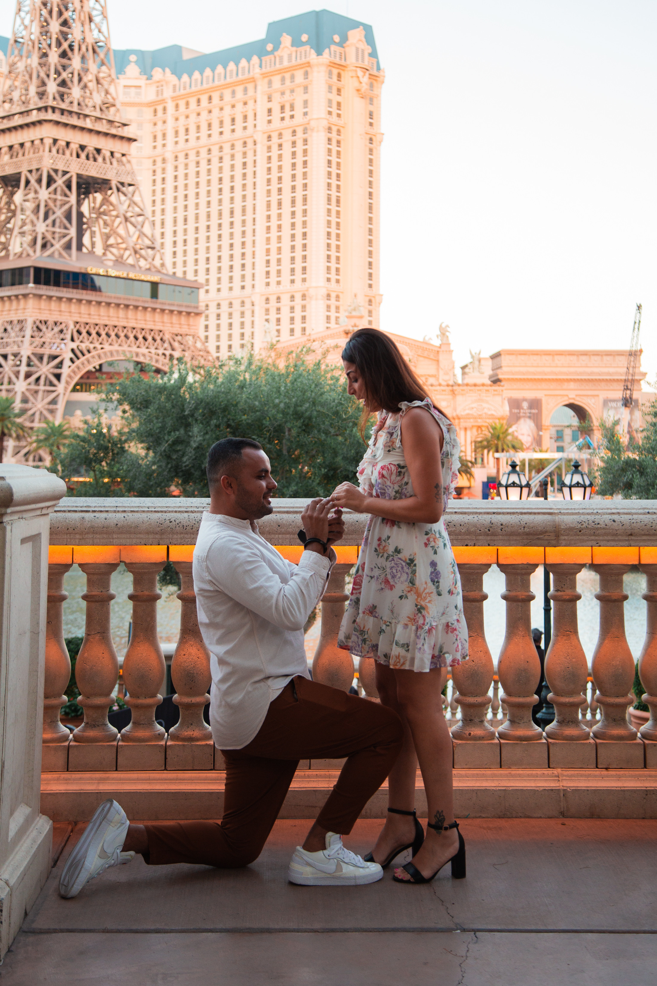 S&S. Wedding & elopement photographer Viktoriya Kravtsov. Las Vegas