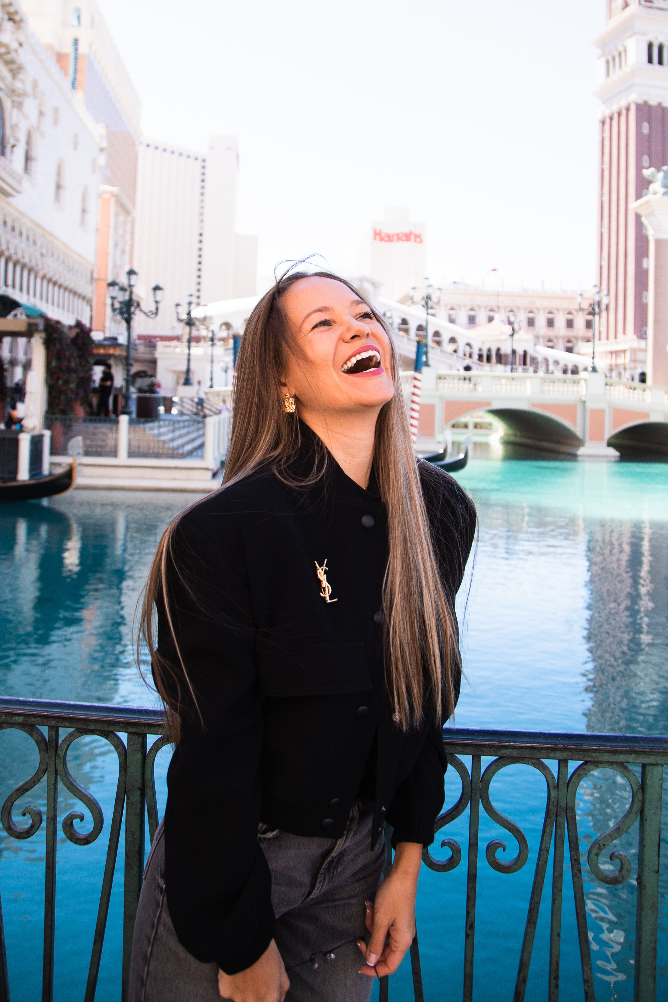 Lyubov. Wedding & elopement photographer Viktoriya Kravtsov. Las Vegas