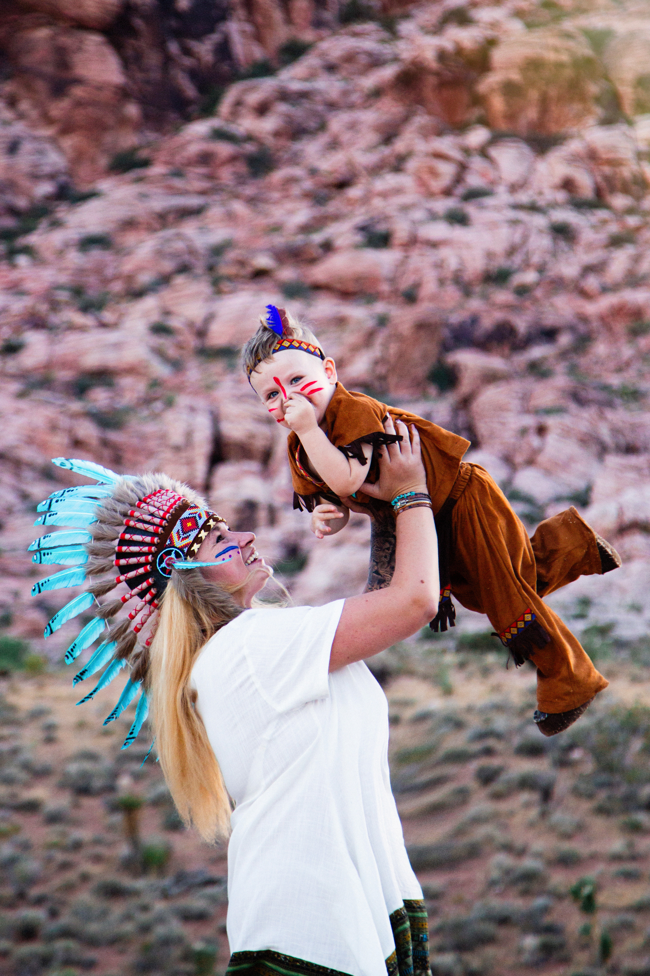 Iroquois. Wedding & elopement photographer Viktoriya Kravtsov. Las Vegas