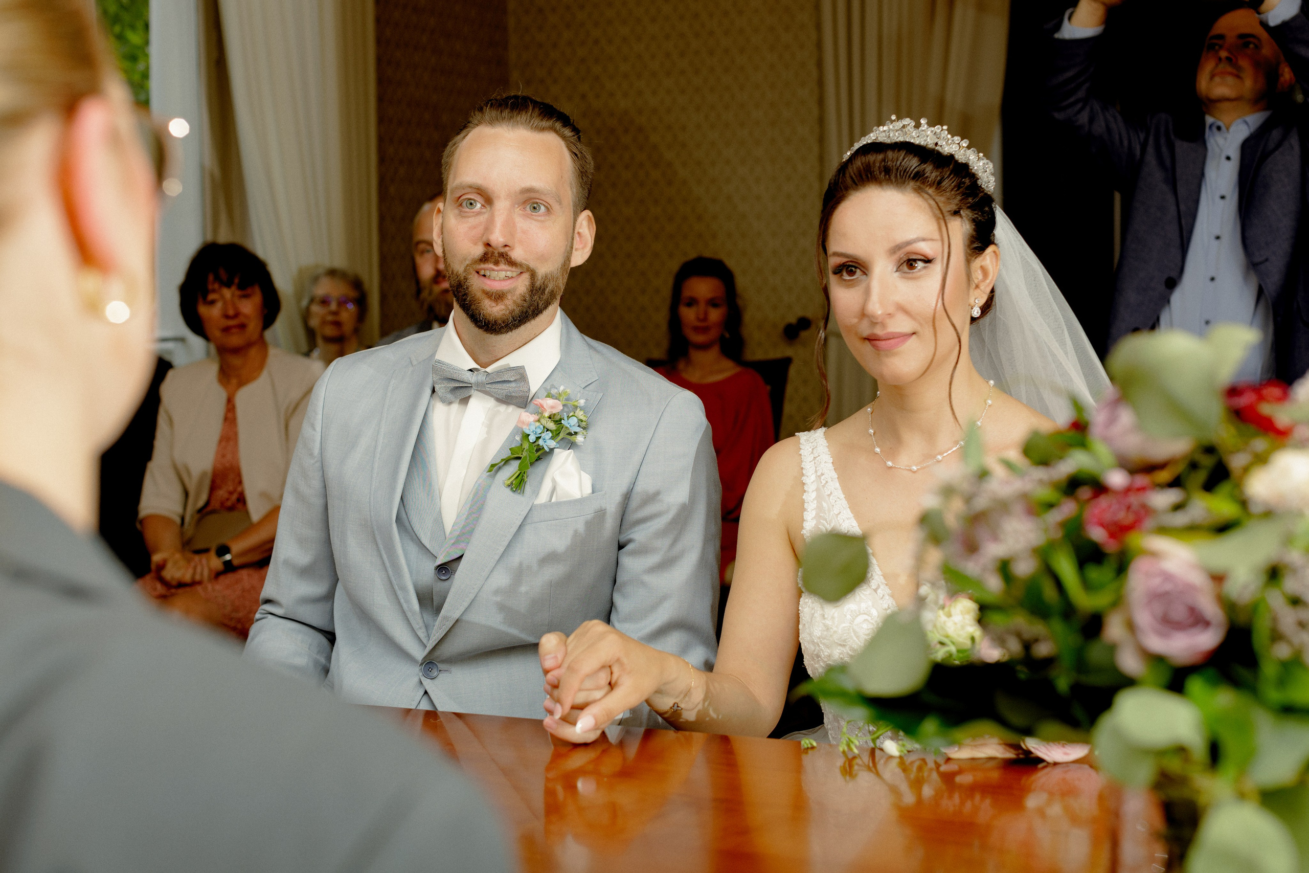 Hochzeitsfotografie in der Weißen Villa Elmshorn | Historischer Charme in Schleswig-Holstein. Hochzeitsfotograf und Hochzeitsvideograf aus Hamburg | Roka21Film