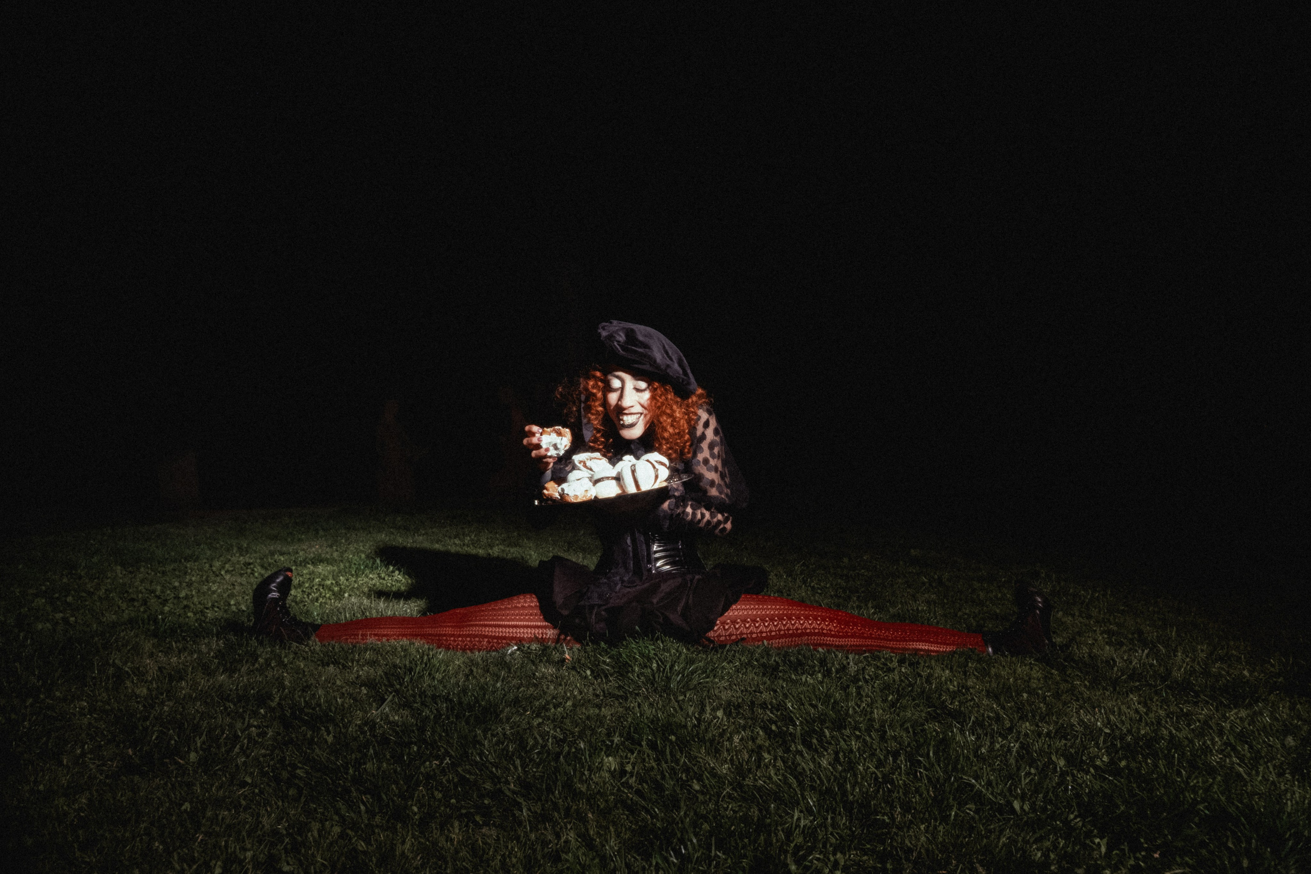 Show must go on. Creative photographer in Madrid Anna Dvorianskaia