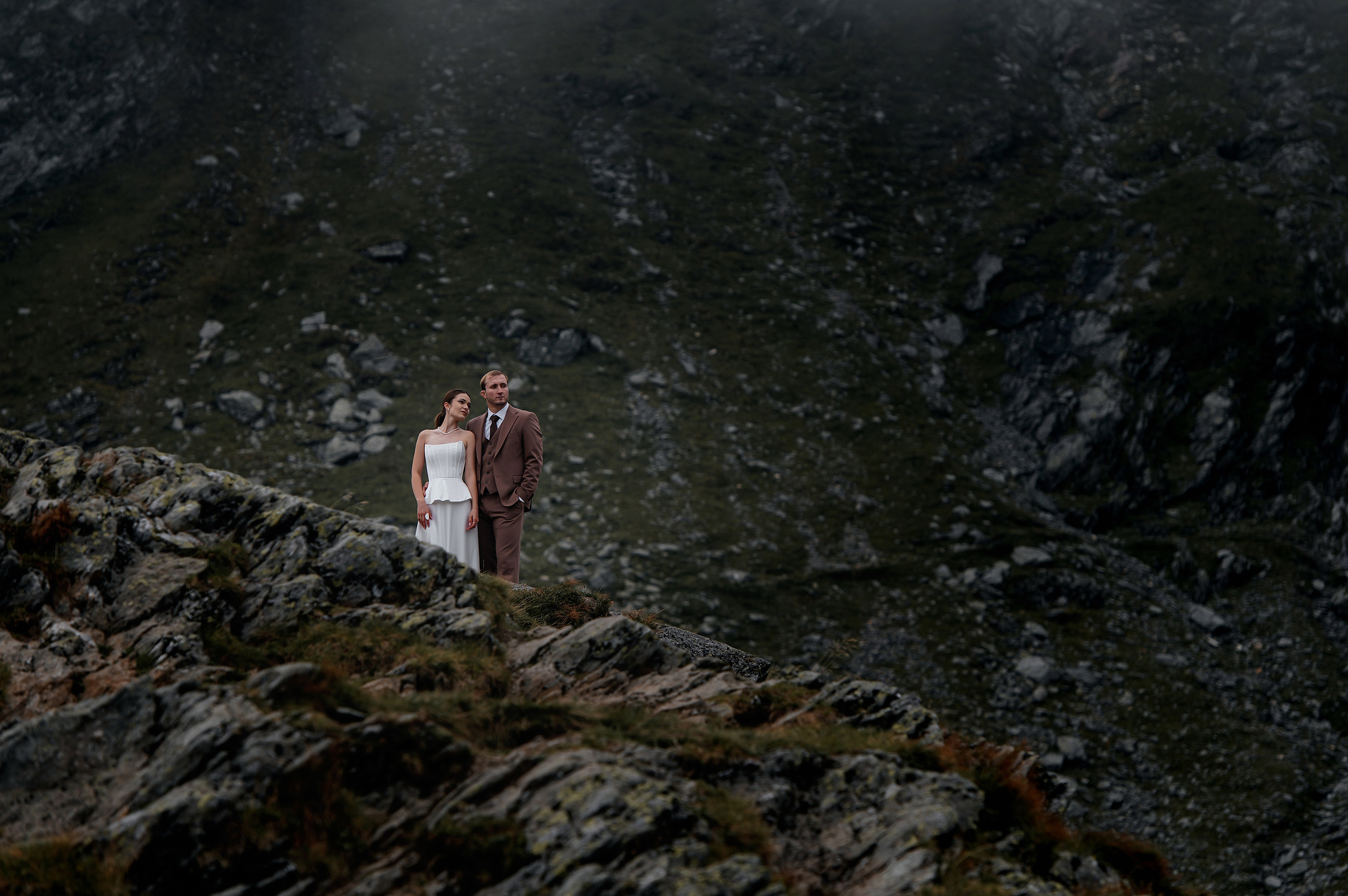 Lacul Bâlea, România. Victoria & Grigorie. Wedding photographer from Moldova Alexey Chipchiu