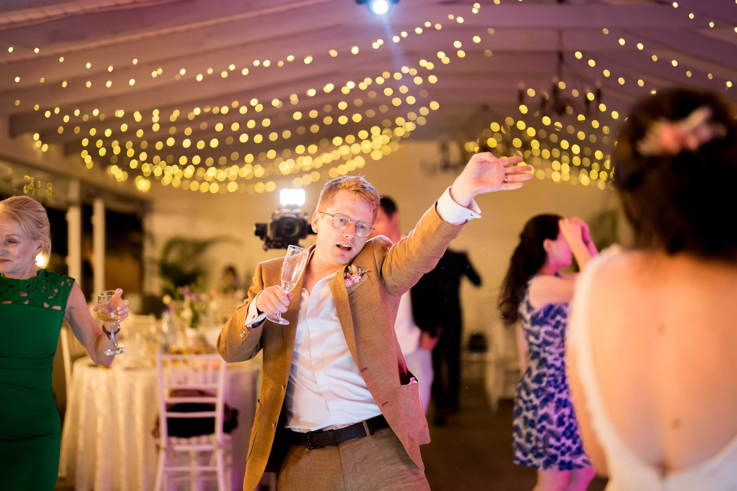 PARTY. Gabriel Florea — Fotograf nuntă București