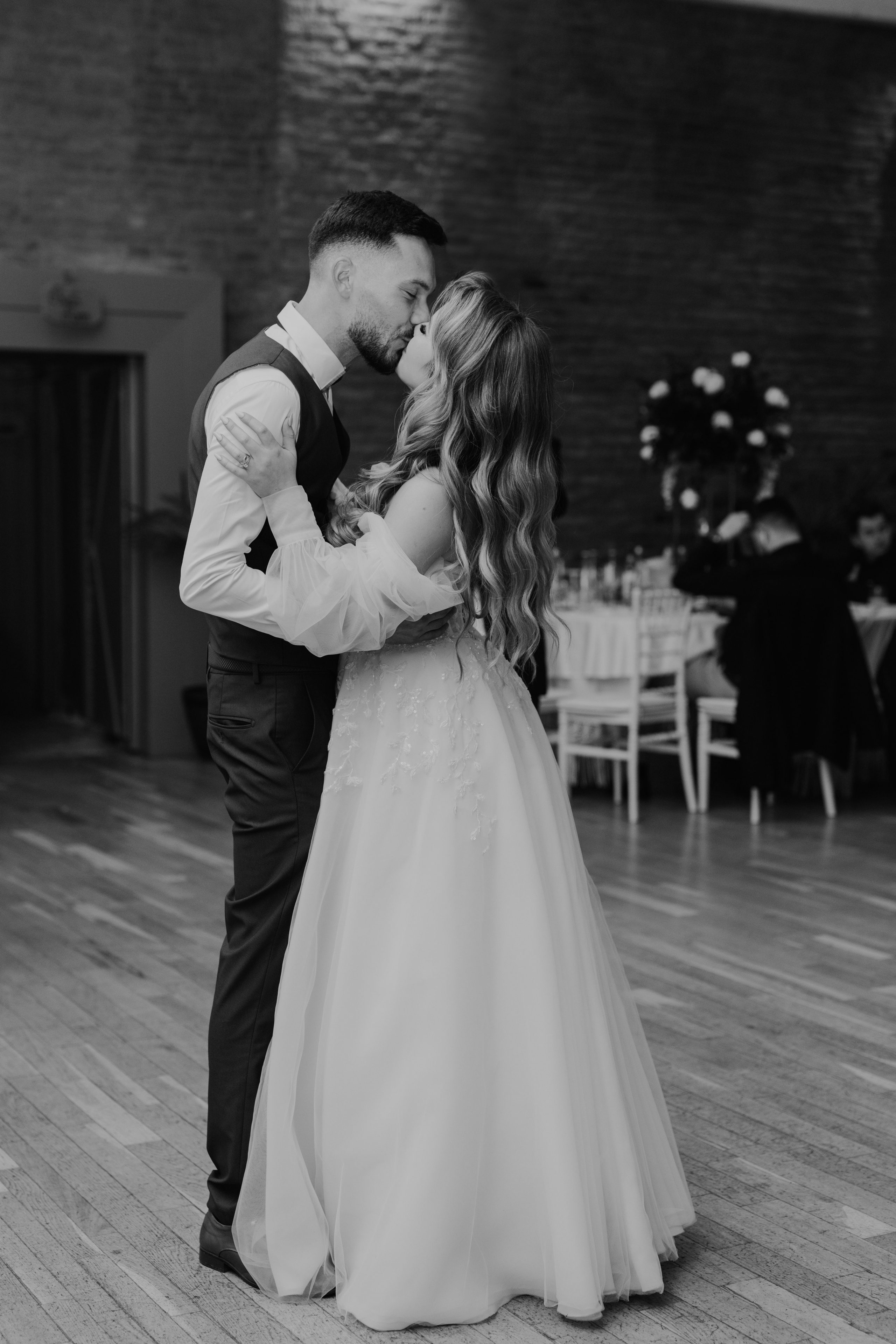 Nicoleta & Lucian. Main