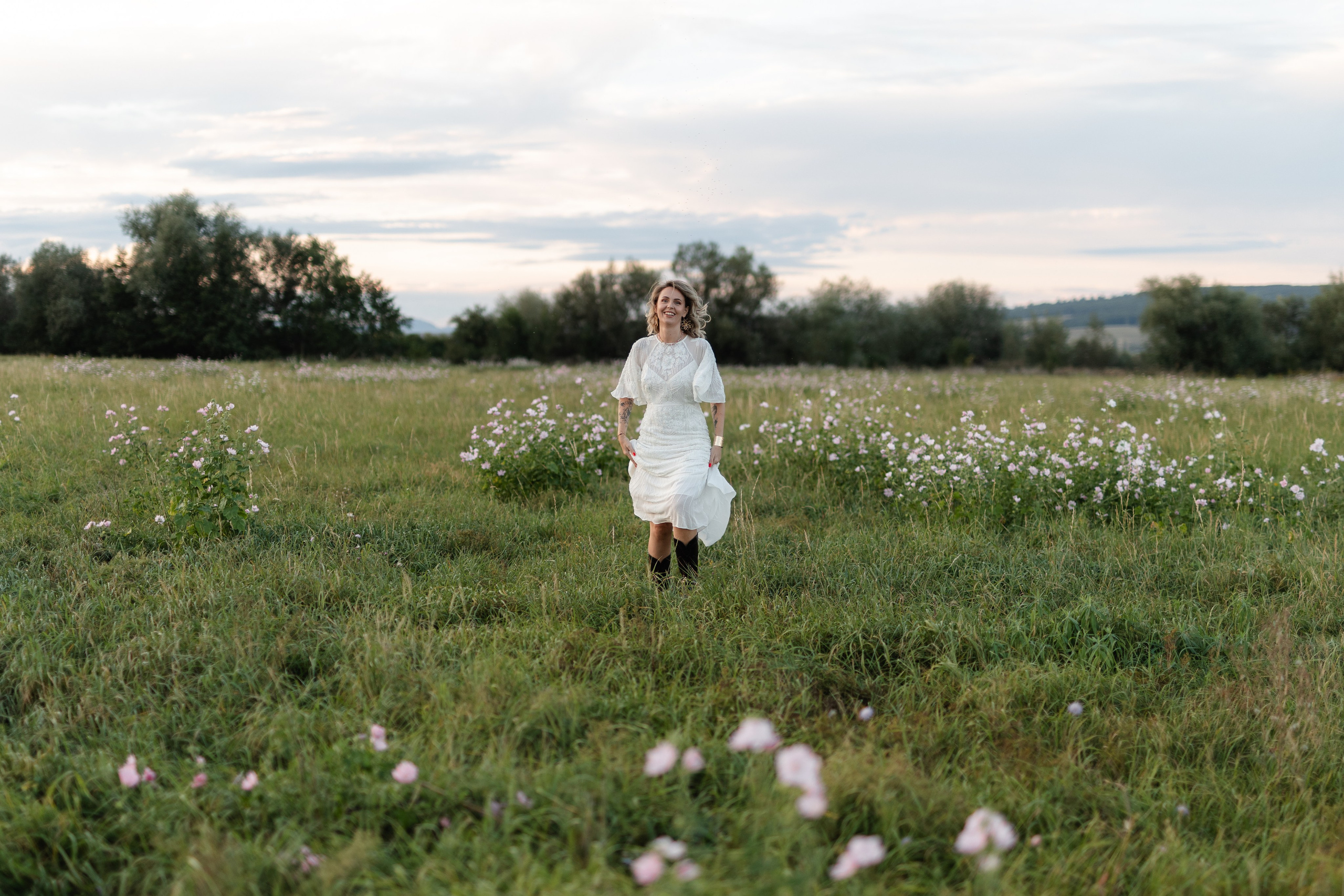 Mara — Portrait. Main