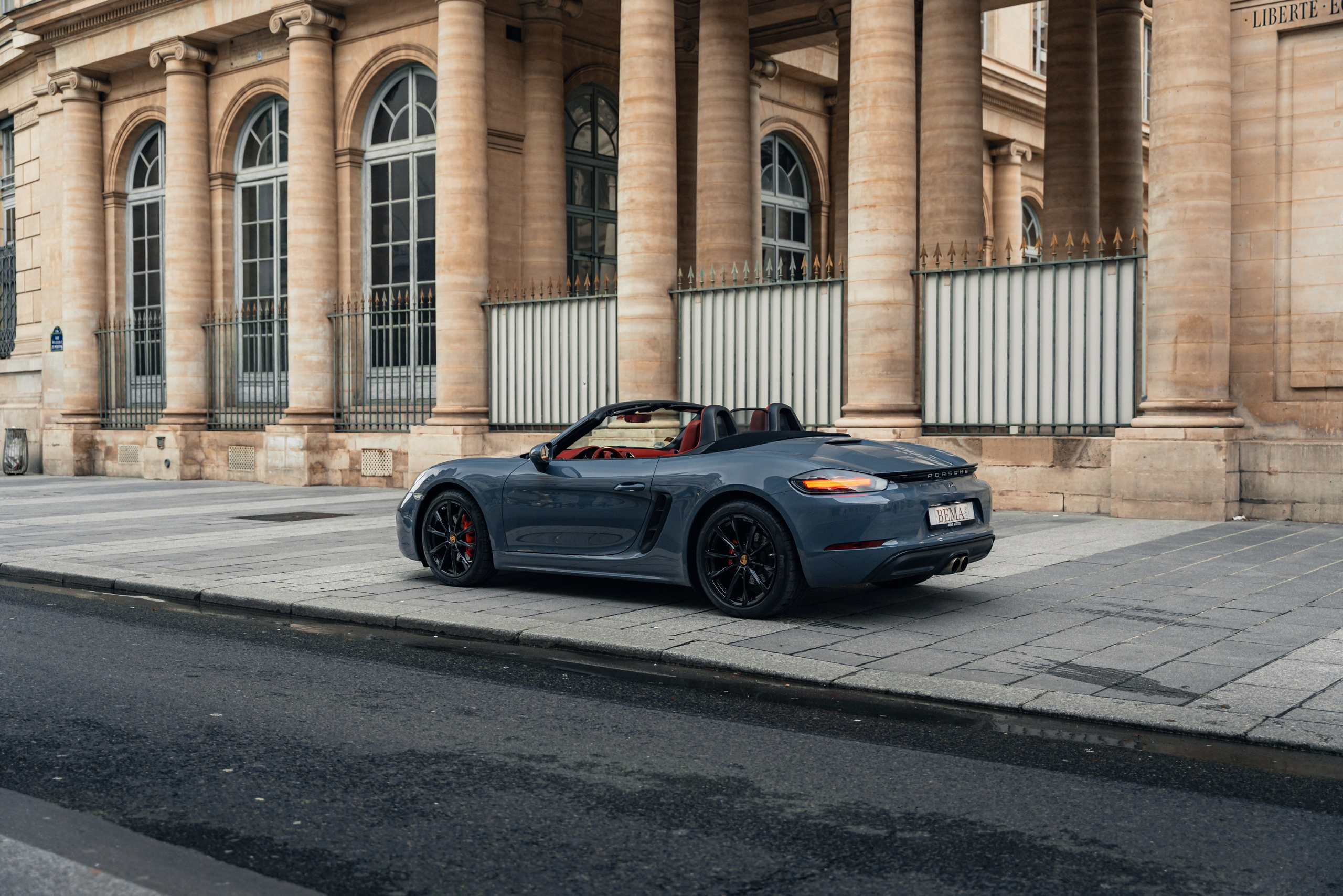 Porsche 718 Boxster. Photographe de voitures à Paris — Vitalii Motruk