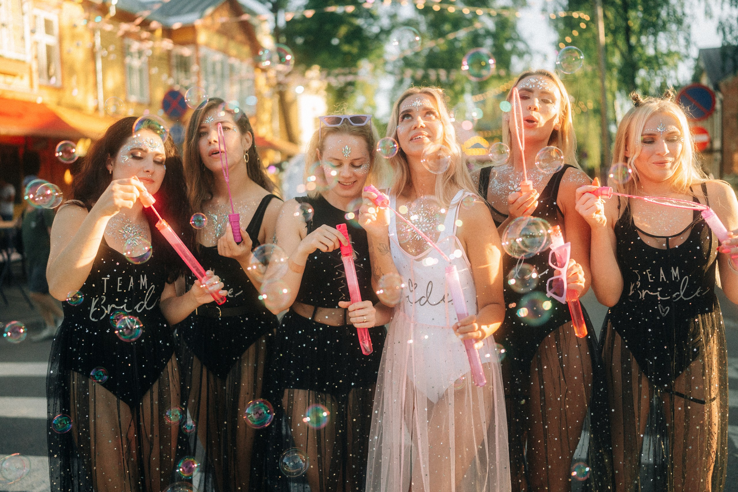 Coachella-themed Bachelorette Party. Couple and Family Photographer in Tallinn, Sasha Kaloshin