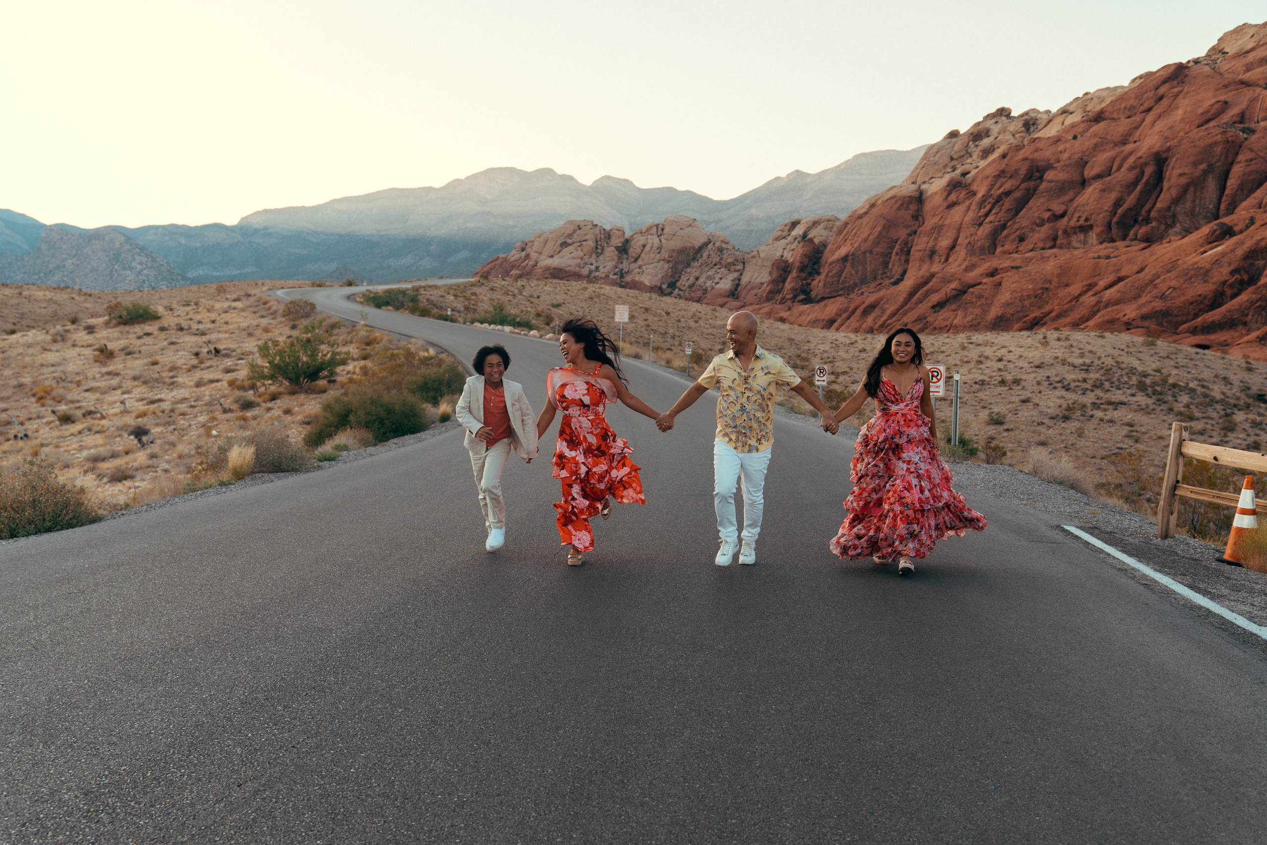 Esther&her family. Wedding & elopement photographer Viktoriya Kravtsov. Las Vegas