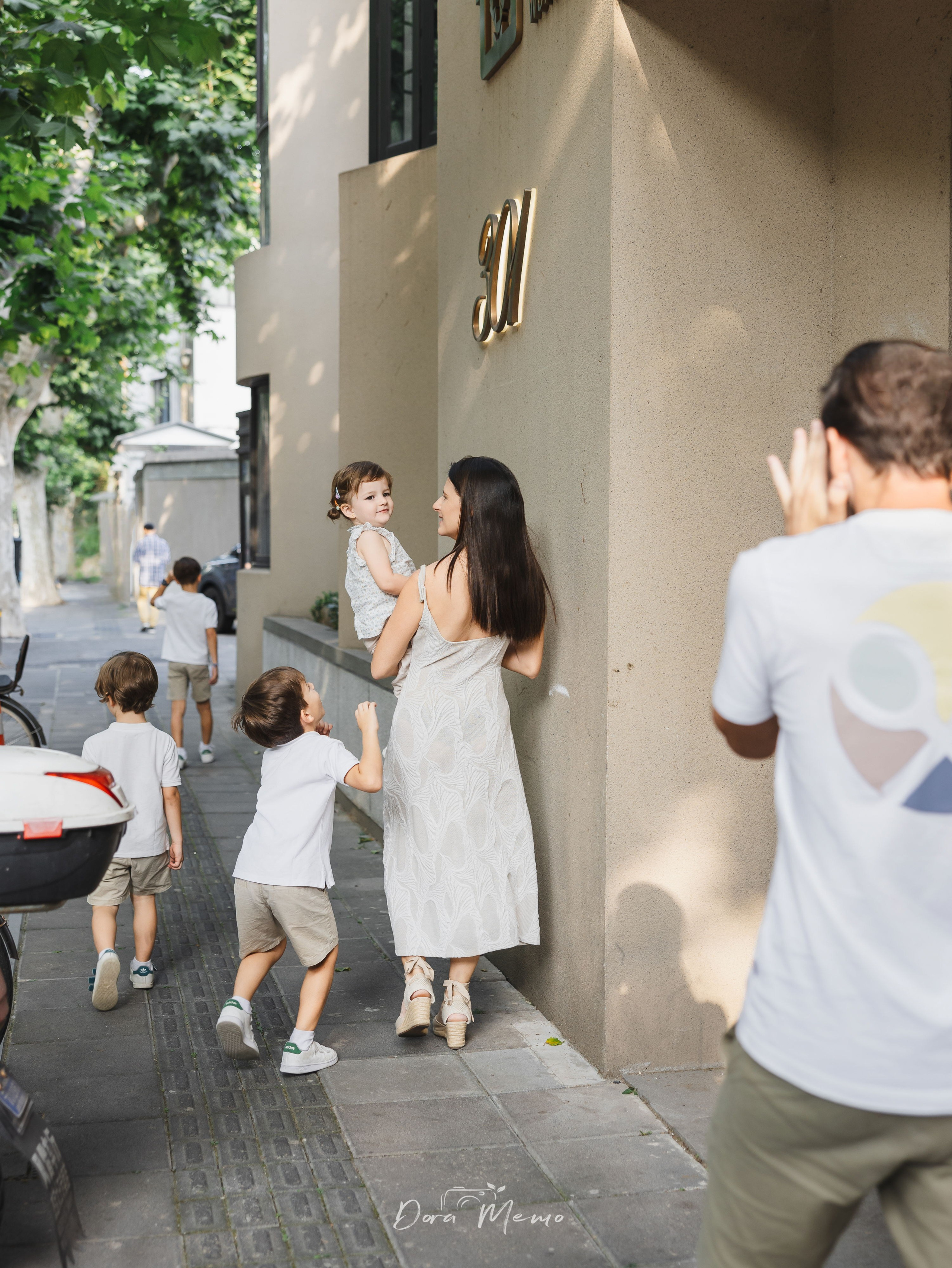 A Spanish Family of Six in Shanghai | Shanghai Family Photographer
