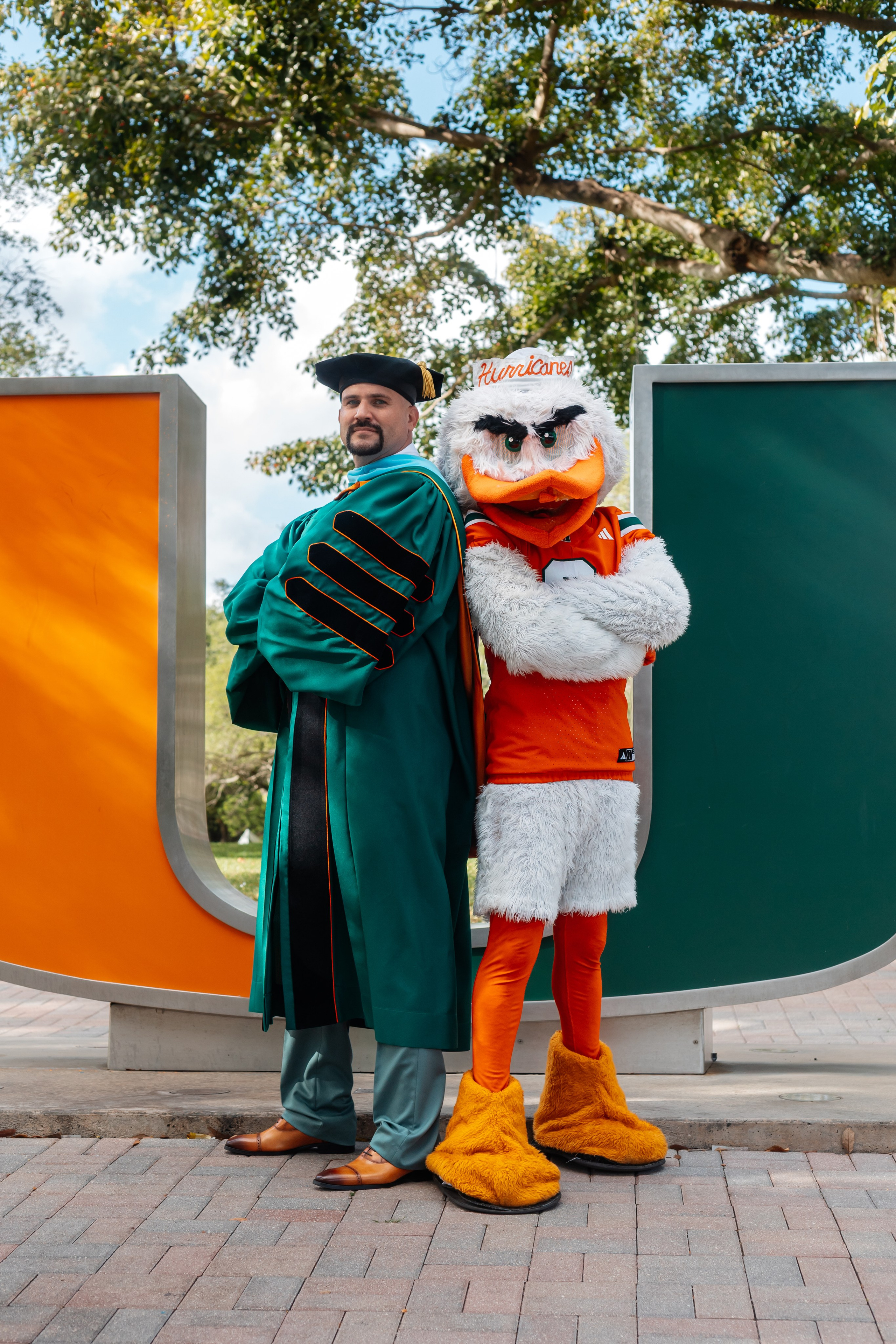 What (and Who) to Bring to Your Grad Photoshoot. Portrait and graduation photographer Marina Simanava
