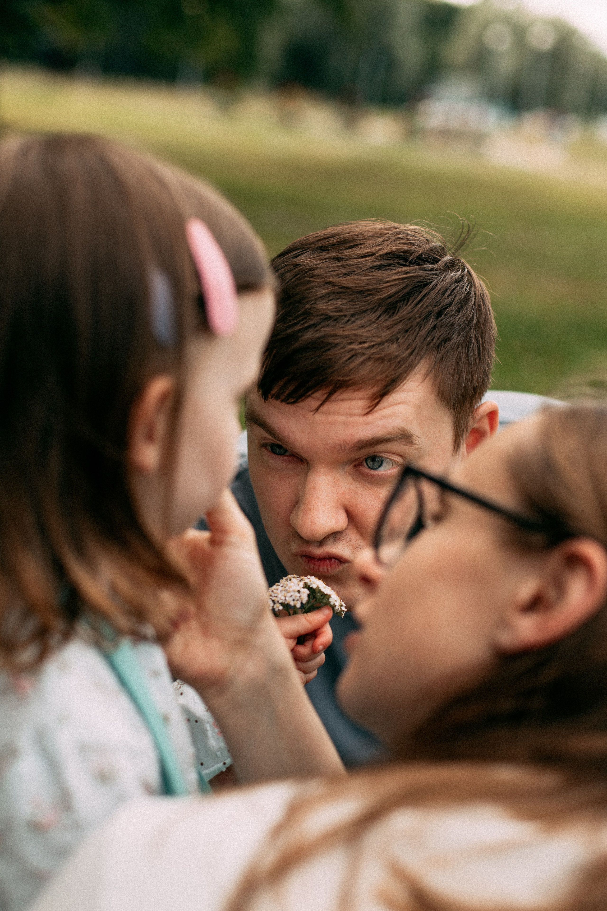 Арина, Сережа, Ника и Артем. Главная