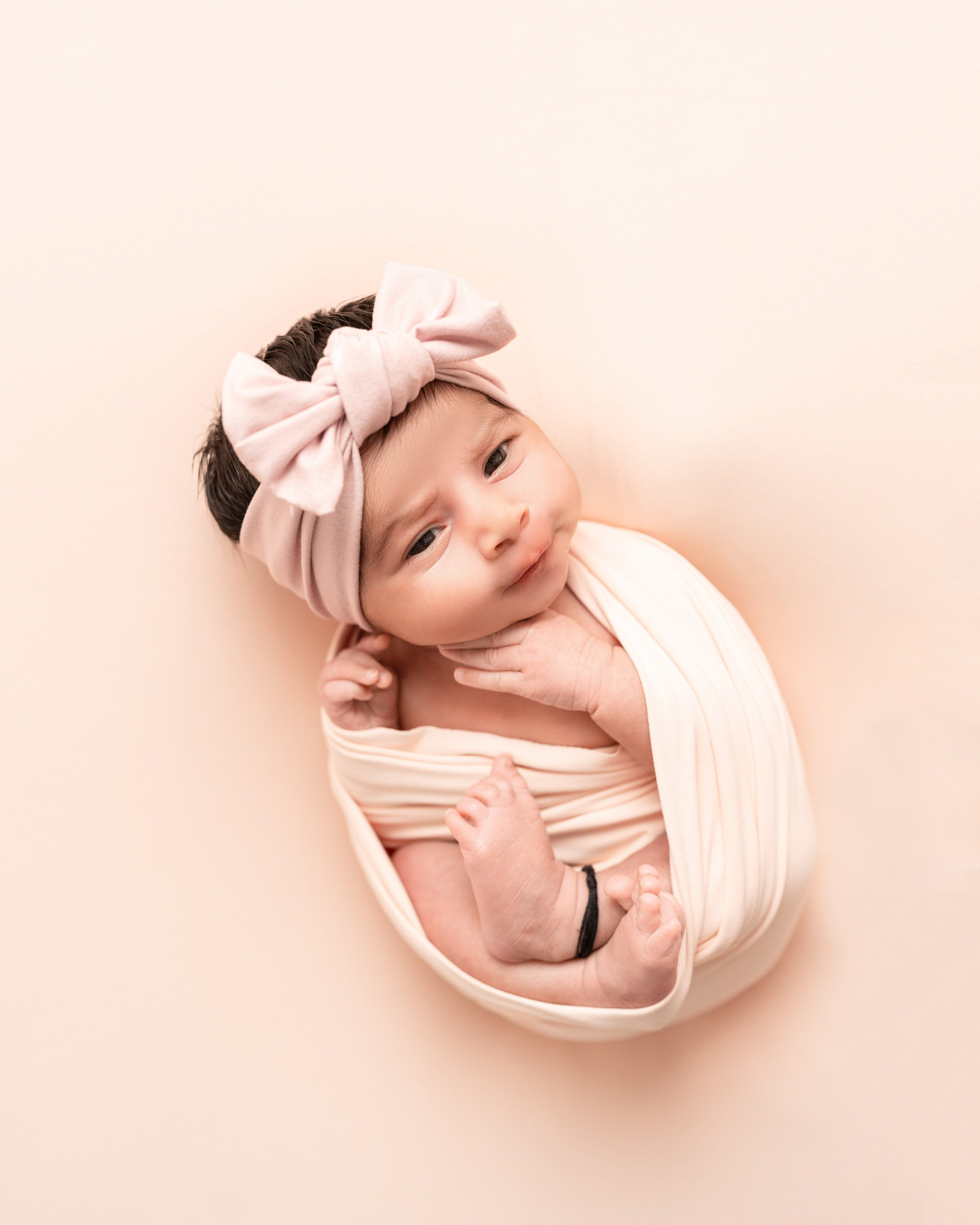 Newborn. Family photographer in Sacramento | Sofia Pavenko