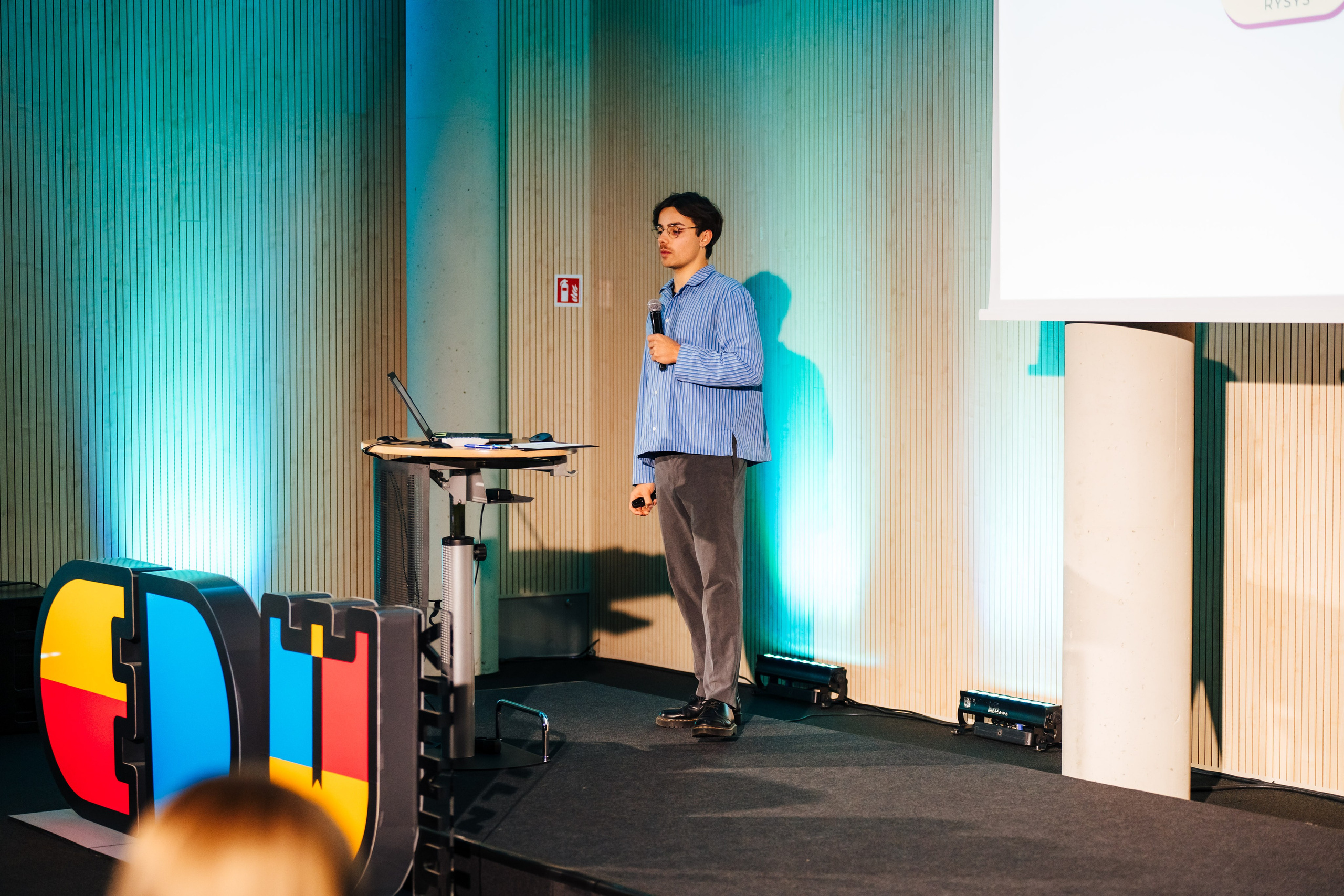 EDU VILNIUS LITEXPO. OnePIXEL