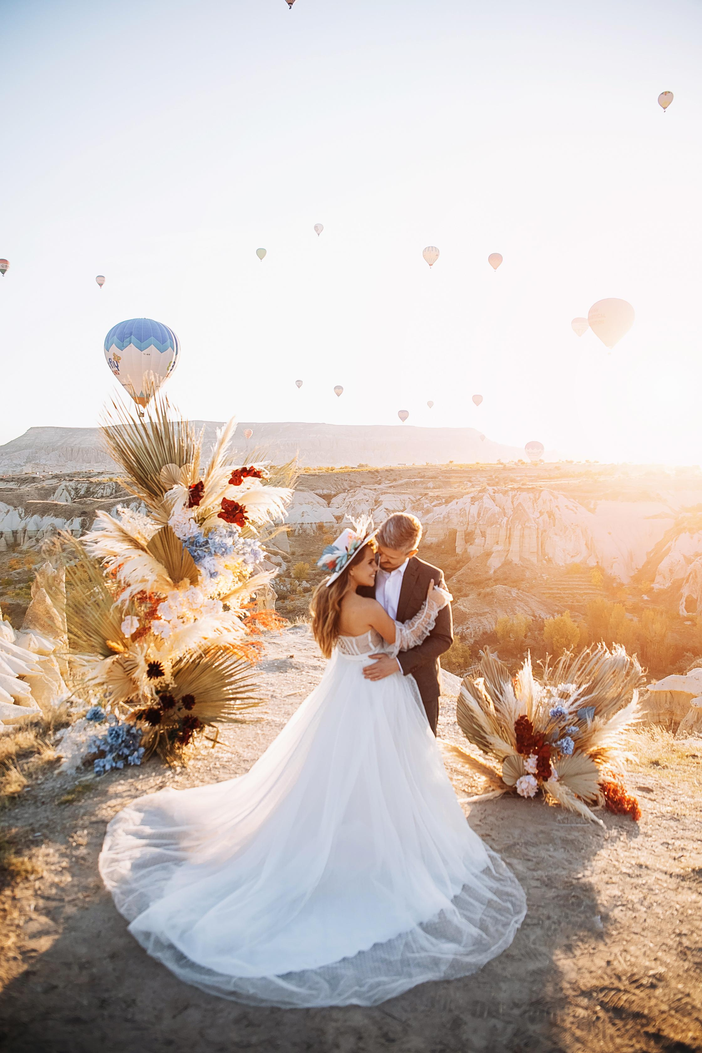 Aleksandr & Natalia — Cappadocia 10 Year Wedding Anniversary. Iurkovski PHOTOGRAPHY in Europe. Luxury destination weddings and events
