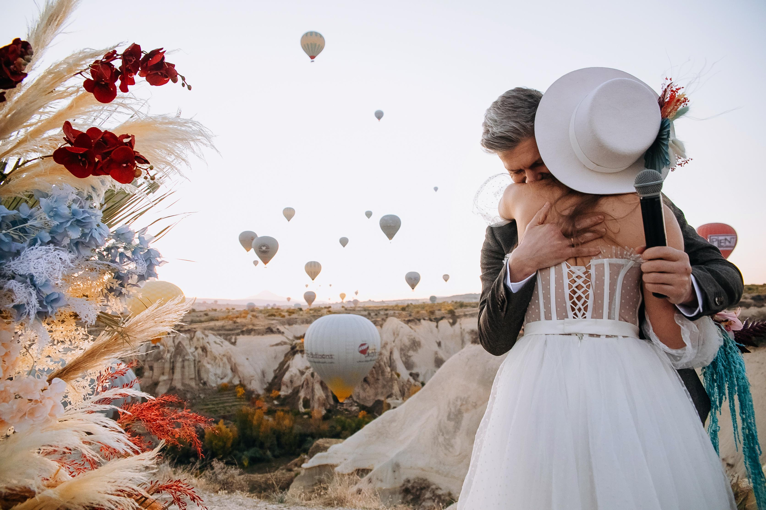 Aleksandr & Natalia — Cappadocia 10 Year Wedding Anniversary. Iurkovski PHOTOGRAPHY in Europe. Luxury destination weddings and events
