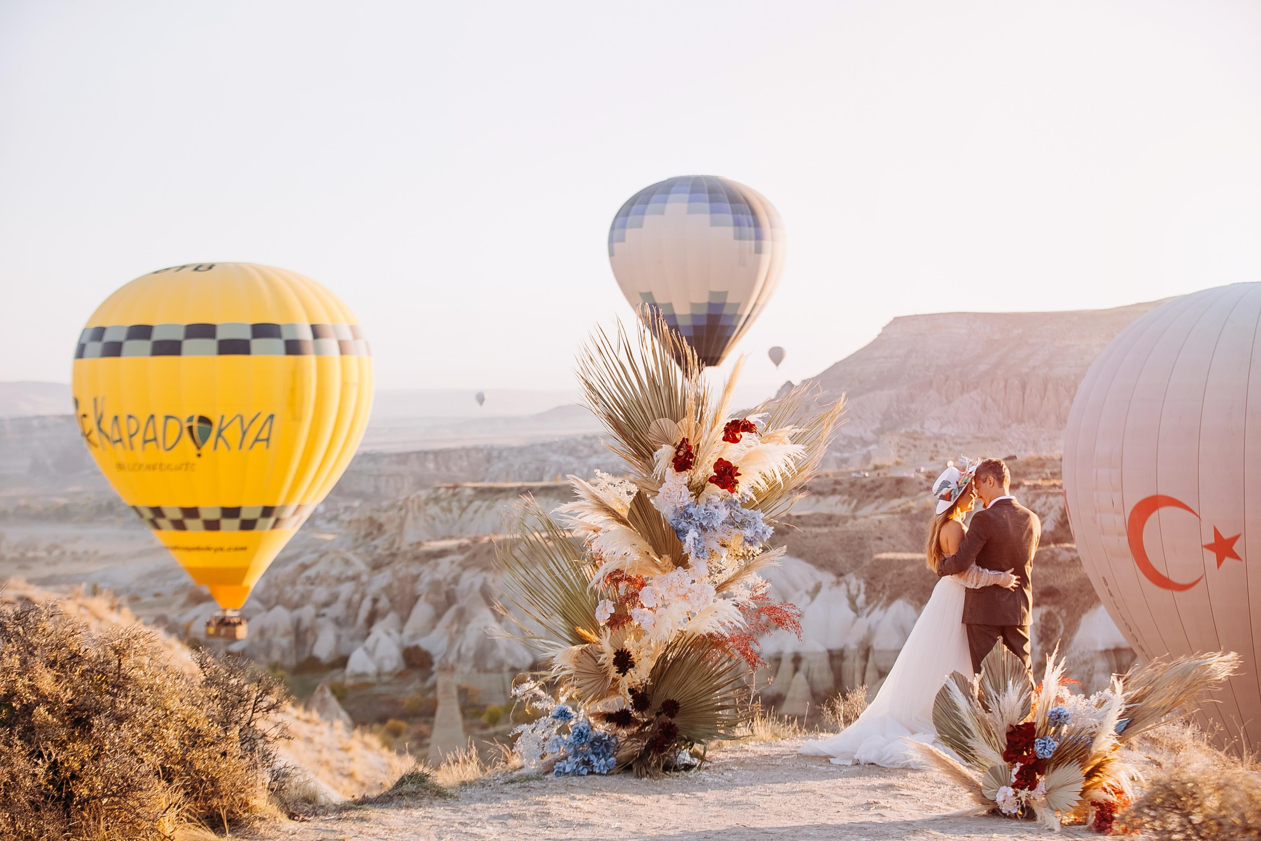 Aleksandr & Natalia — Cappadocia 10 Year Wedding Anniversary. Iurkovski PHOTOGRAPHY in Europe. Luxury destination weddings and events
