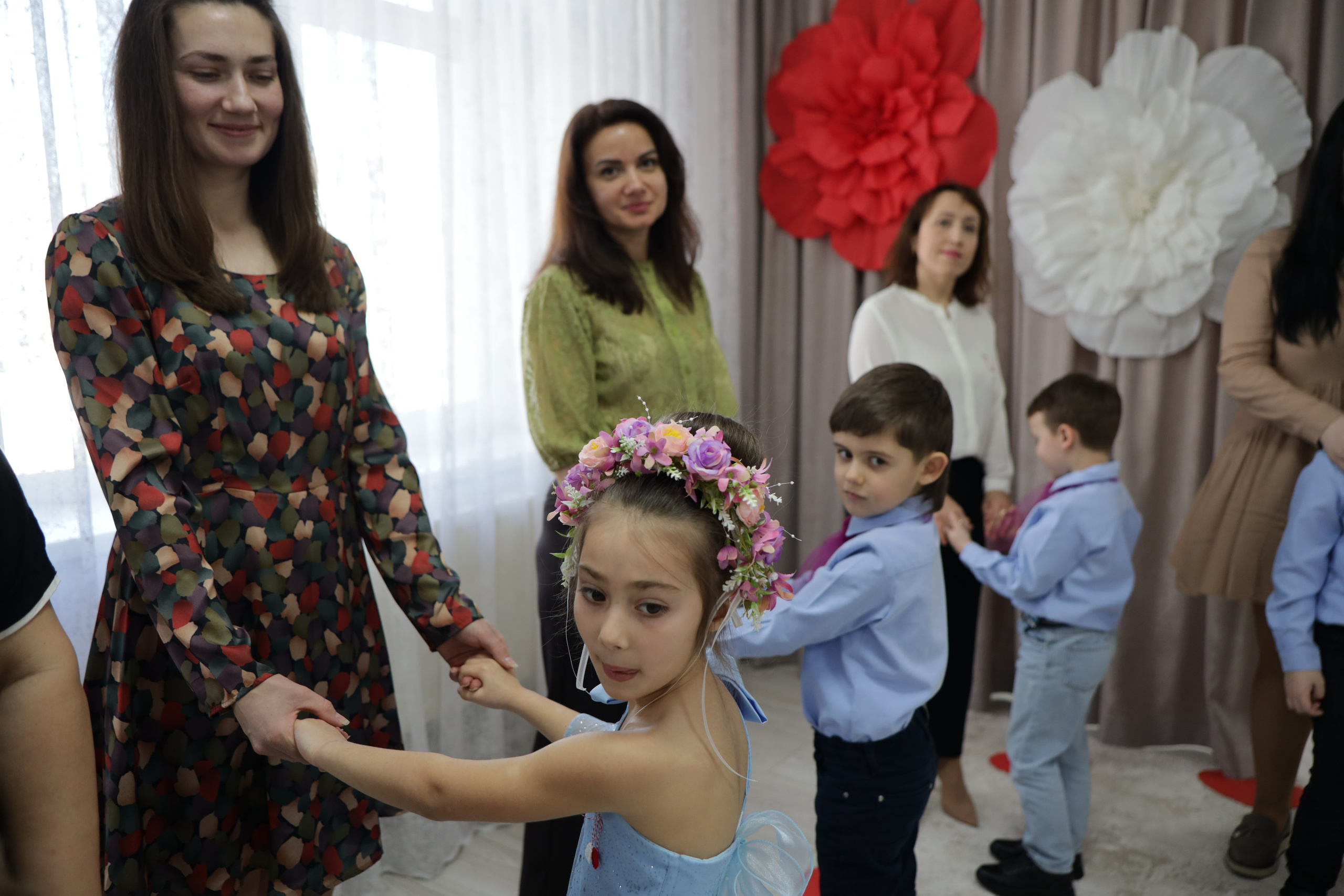 Mama în ochi de copil.... Alika Dia- Fotograf în Republica Moldova, Strășeni