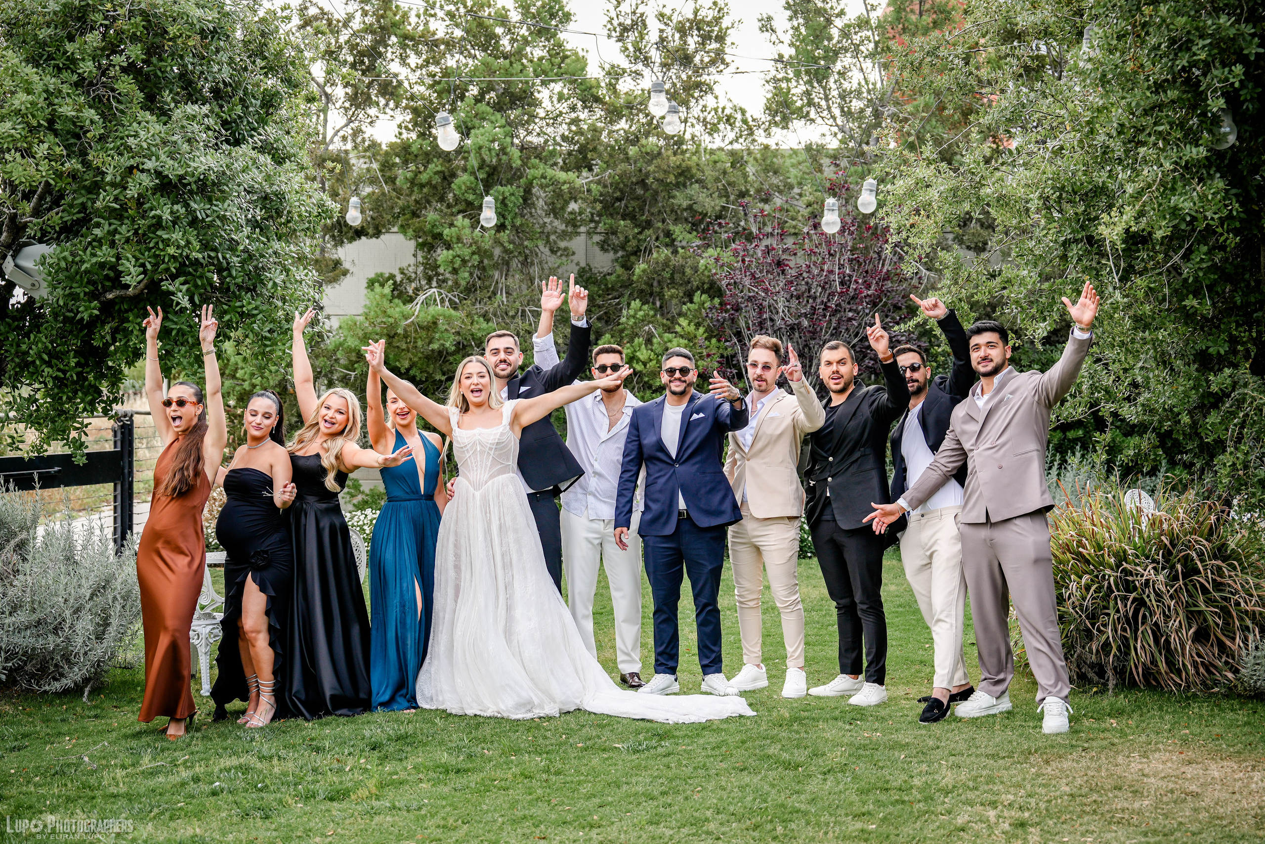 Tevel & Elad. לופו צלמים — צילום חתונות ואירועים