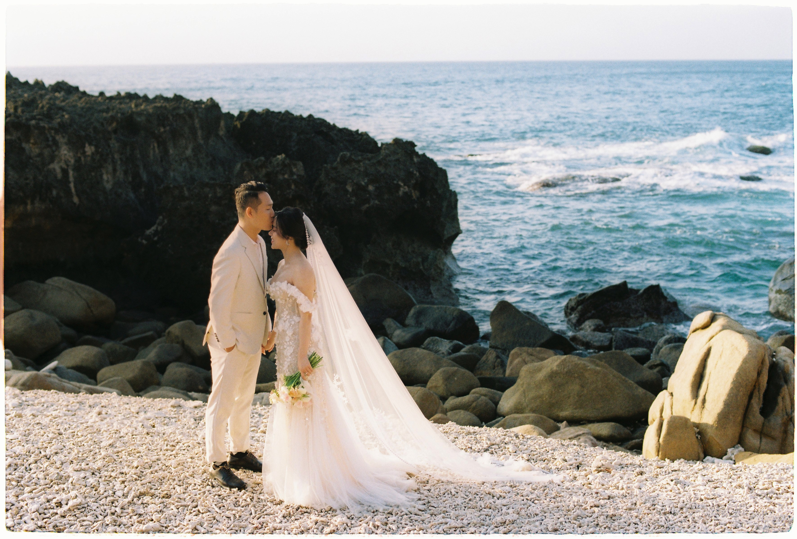J&V | VINH HY. Anns wedding photography