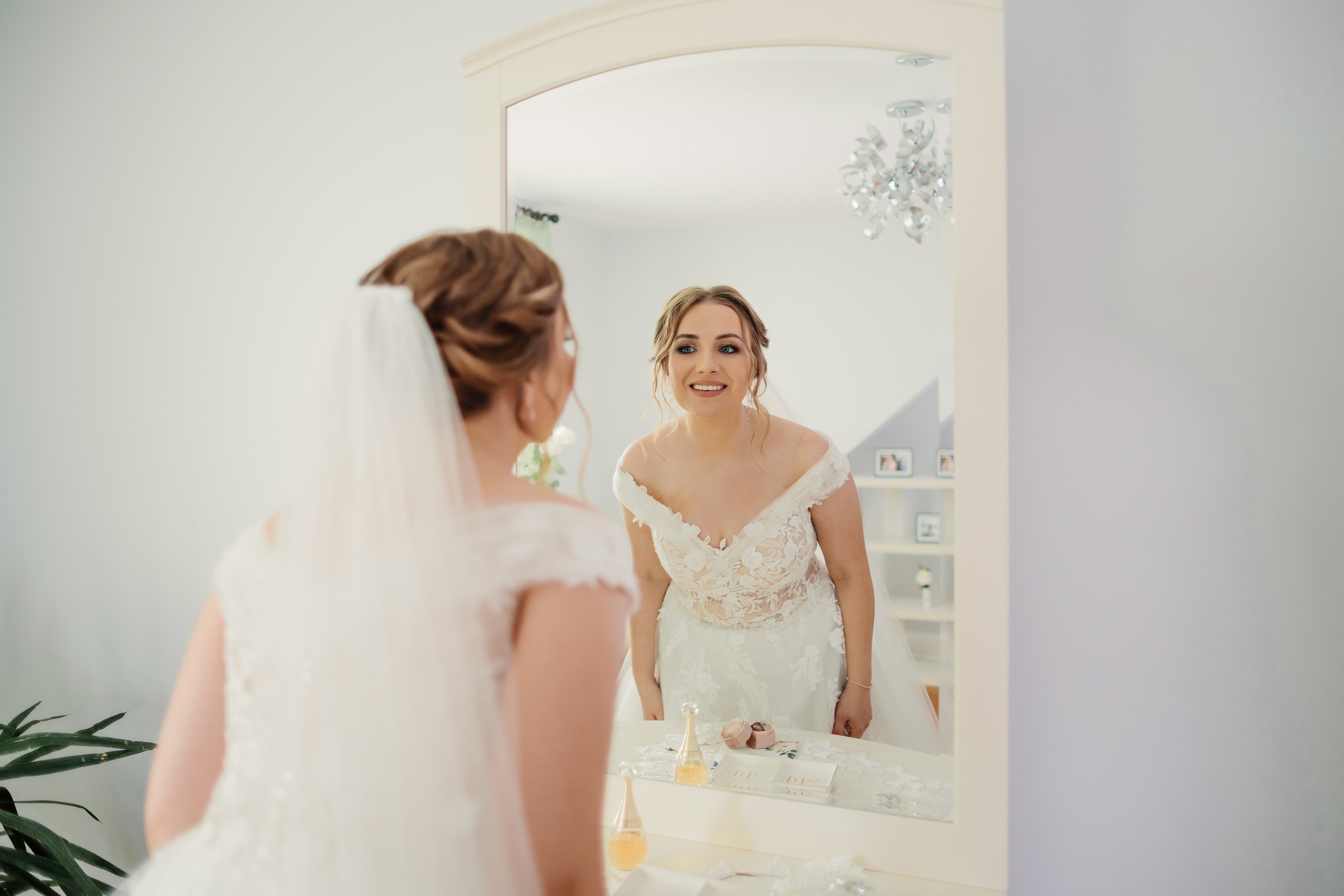 05.10.2024 Wedding. Wedding family event photographer in Chicago Nick Yushevich