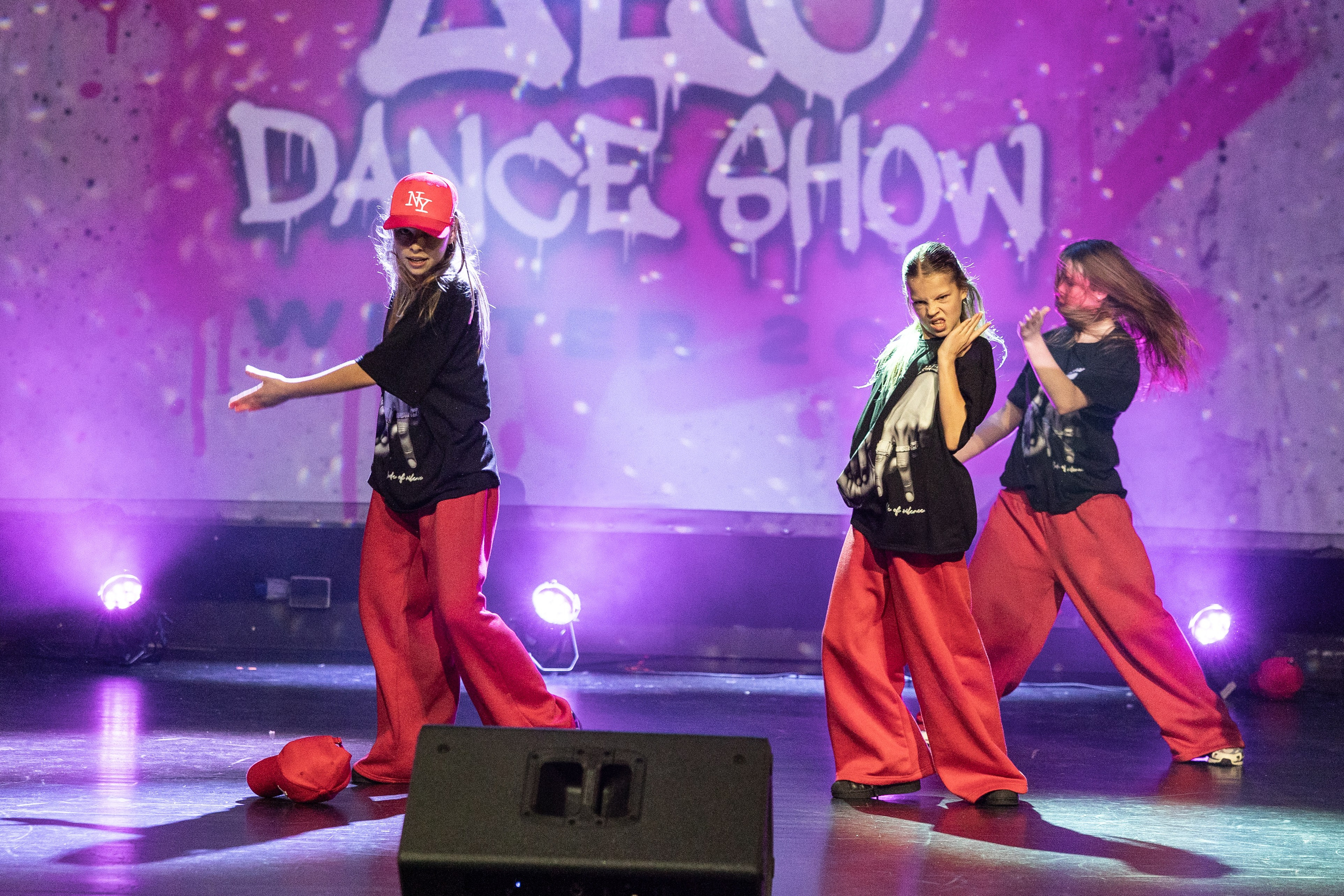 LEO DANCE SHOW WINTER 2025. Семейный и детский фотограф в Варшаве Мила Бобровская