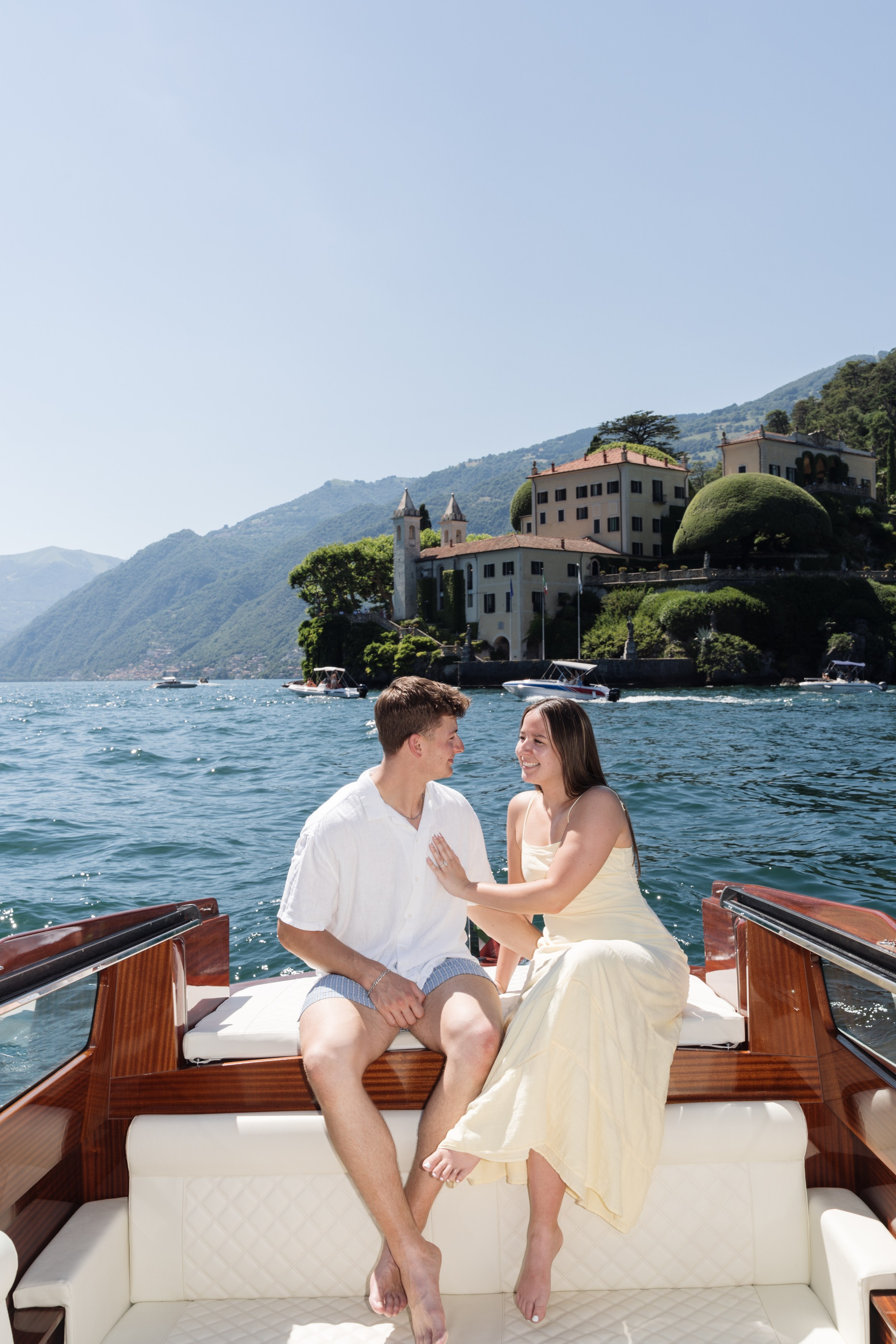 Boat Proposal in Lake Como. Lake Como Proposal Photographer | Surprise Proposals & Engagements