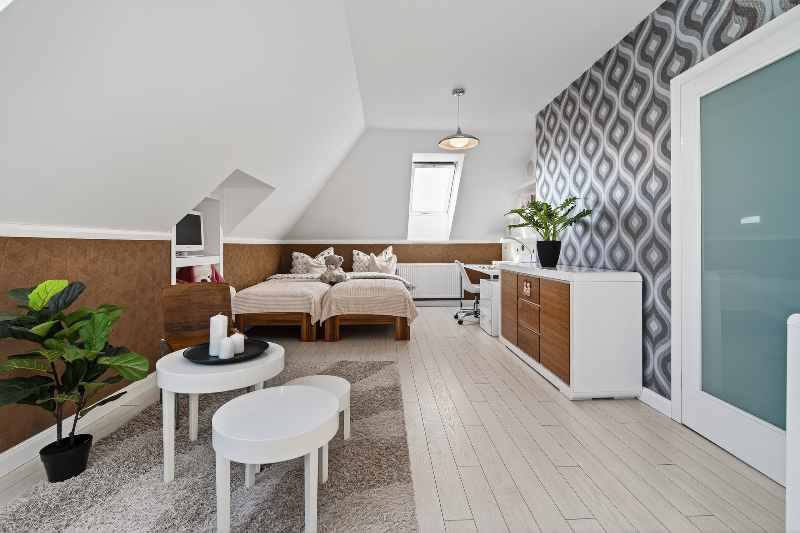 Jazdecká 18. Photographer and videographer in Norway and Slovakia Andrea Zemko