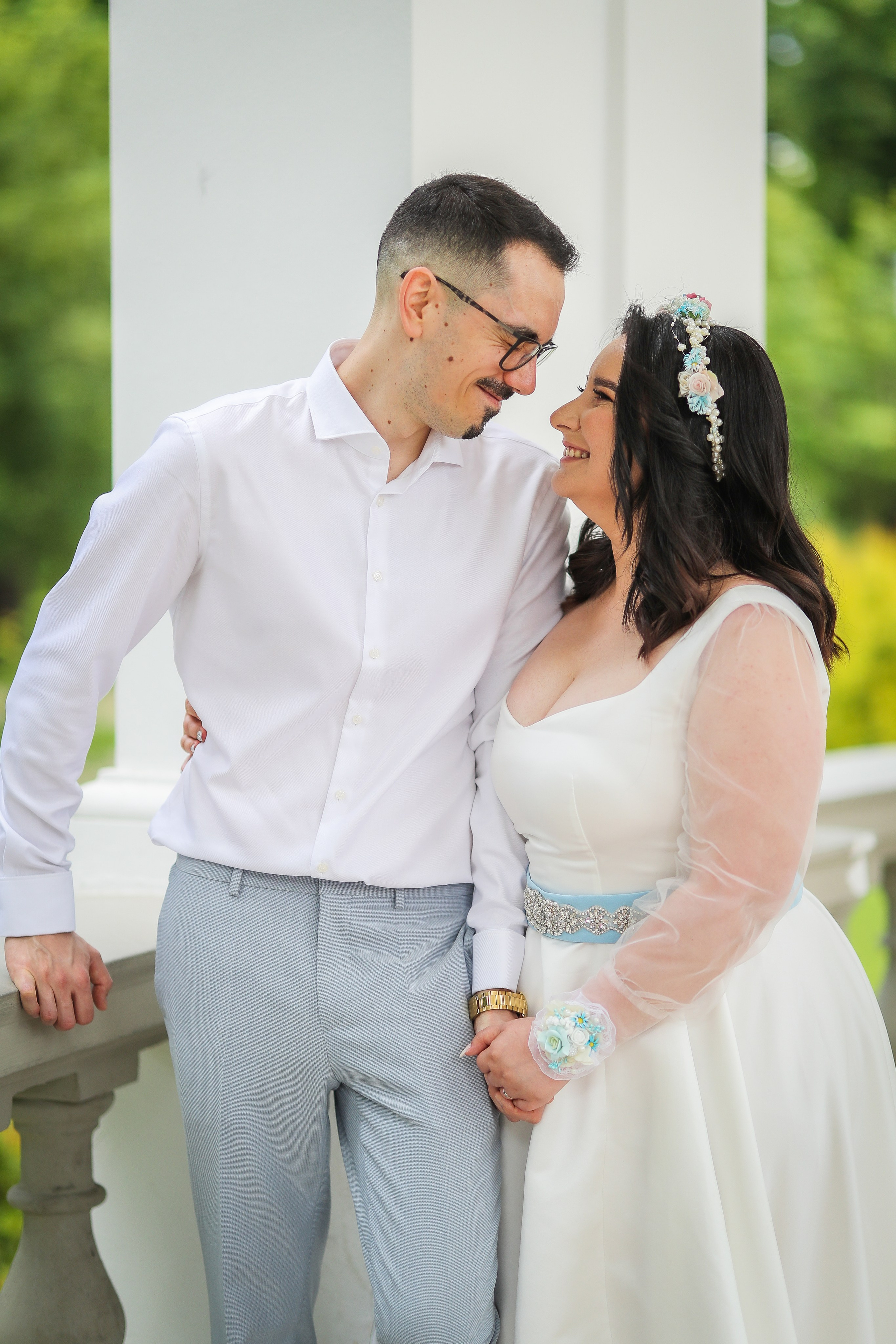 Andreea & Andrei — autentic, asumat, real. Rares Bucur is a professional wedding photographer based in Cluj-Napoca, Romania, specializing in wedding photography