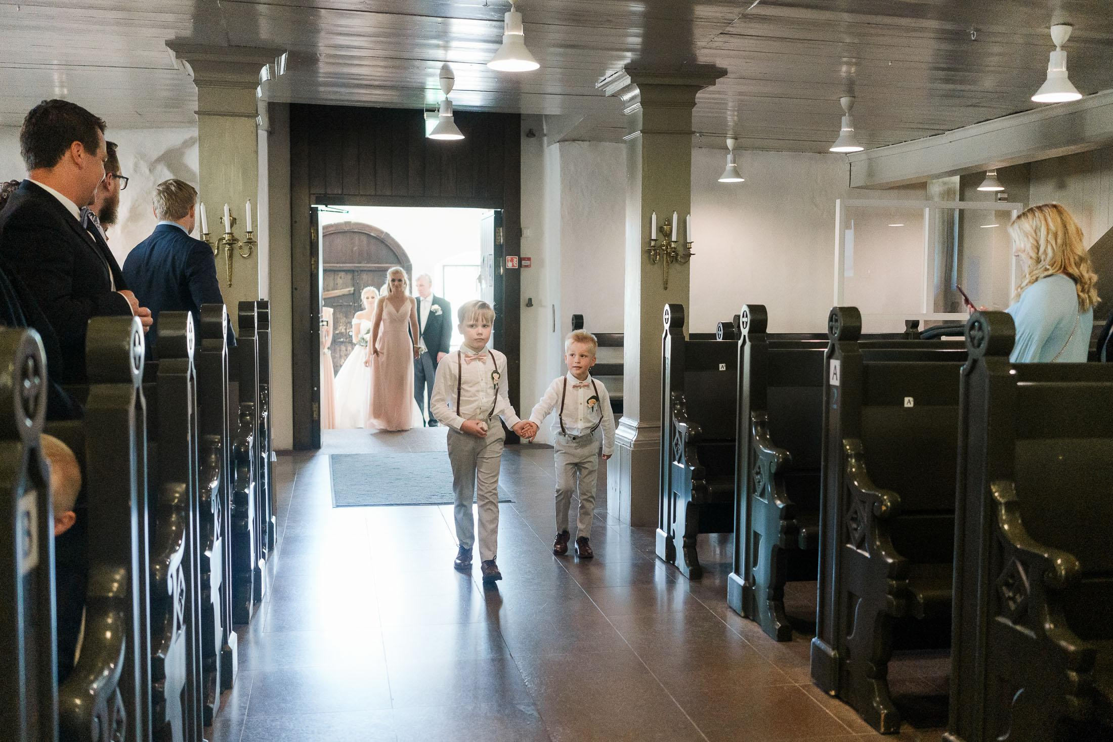 Hääkuvaaja Porvoossa | Unohtumattomat Hetket Hotelli Runosta Tanssisaarelle