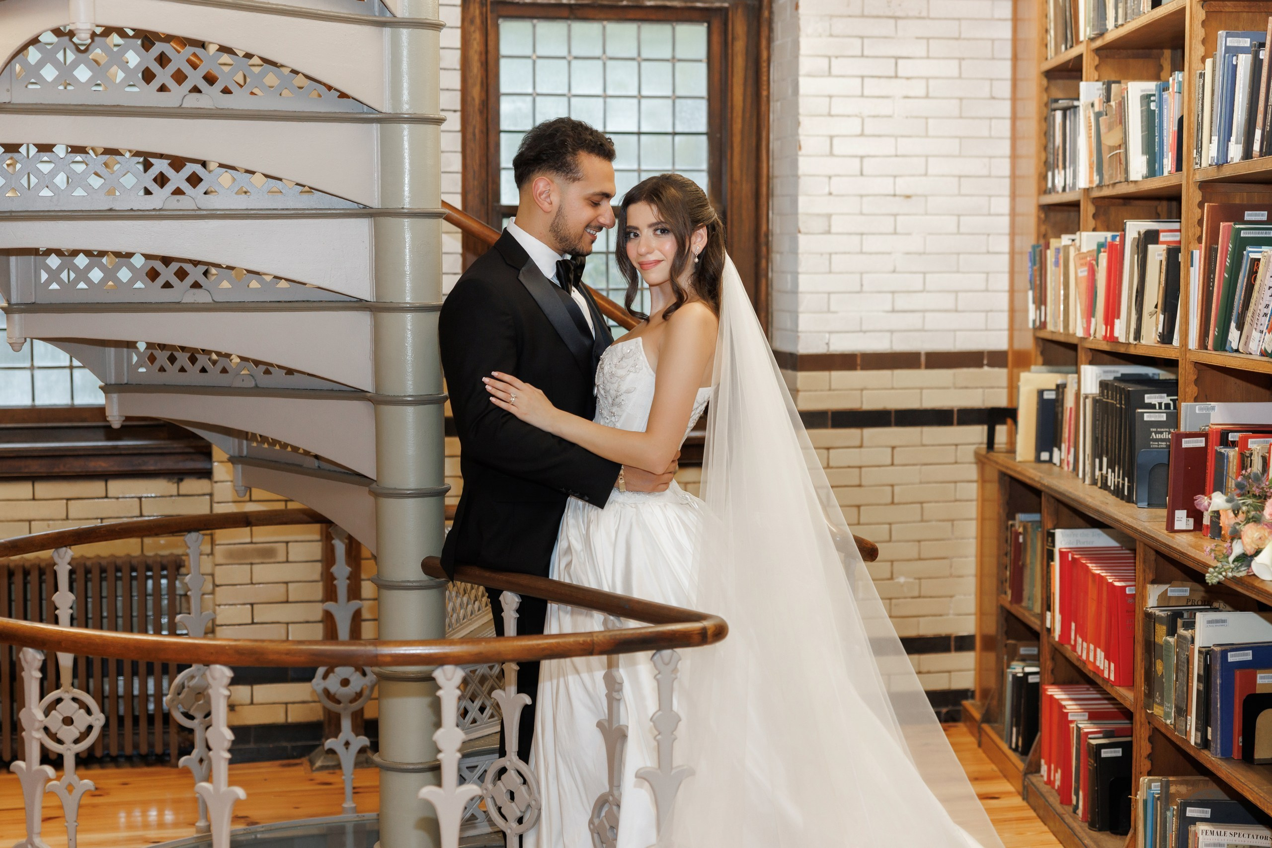 Jewel and Geovany. Wedding Photo & Video