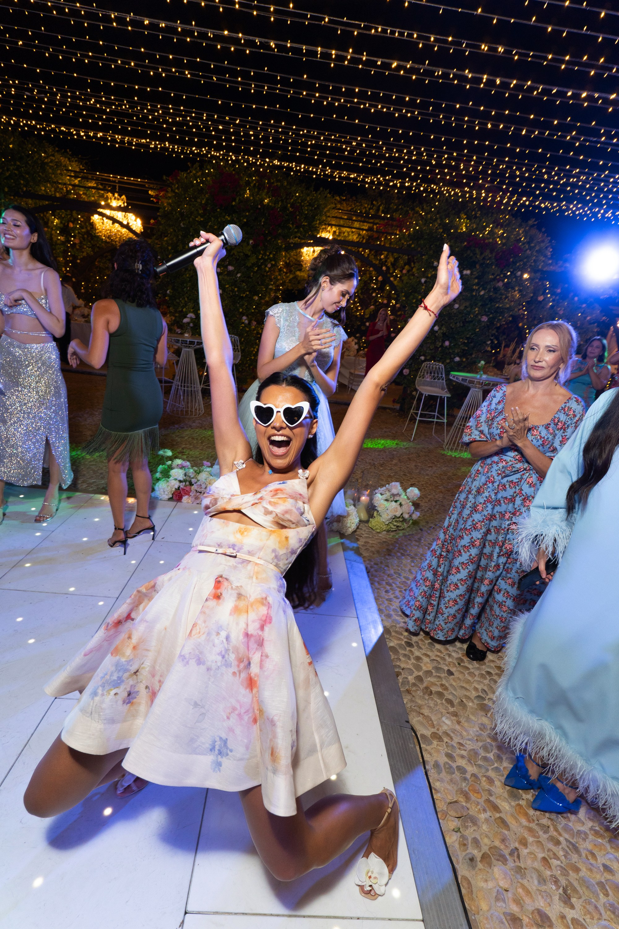 WEDDING. Photo and video production. Editing & retouching services. Training