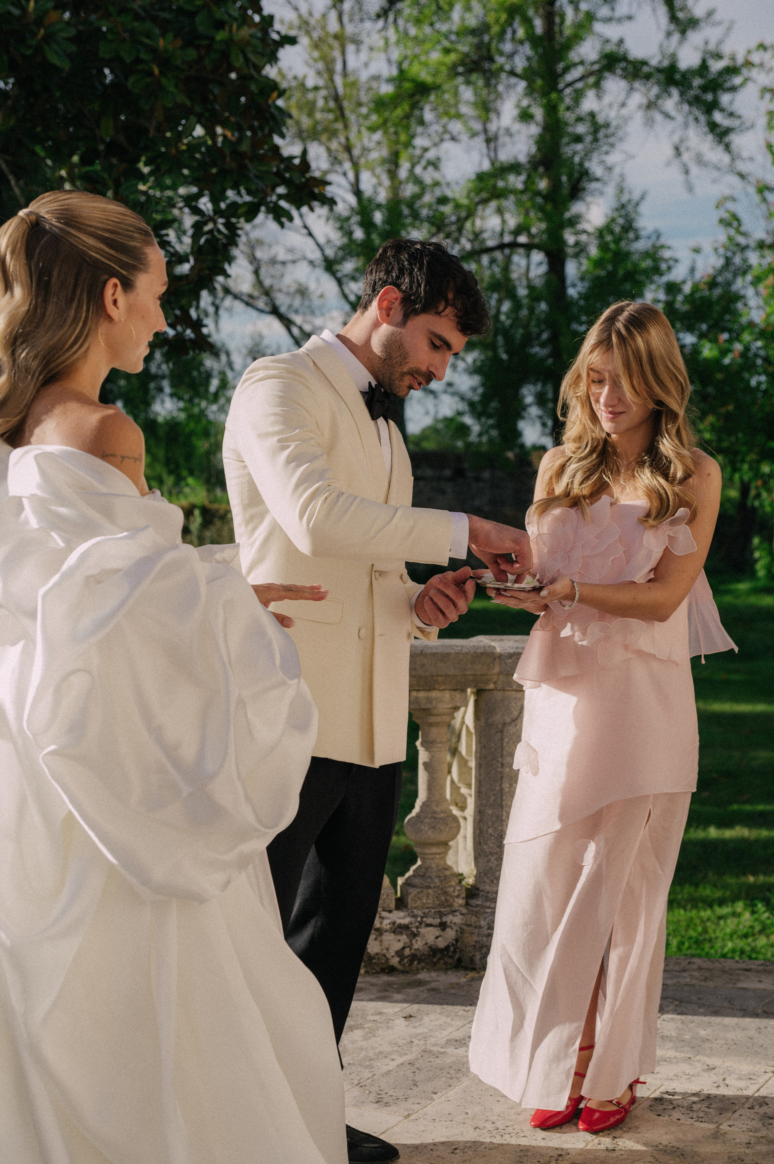 Paula and Tony. Wedding and commercial photographer