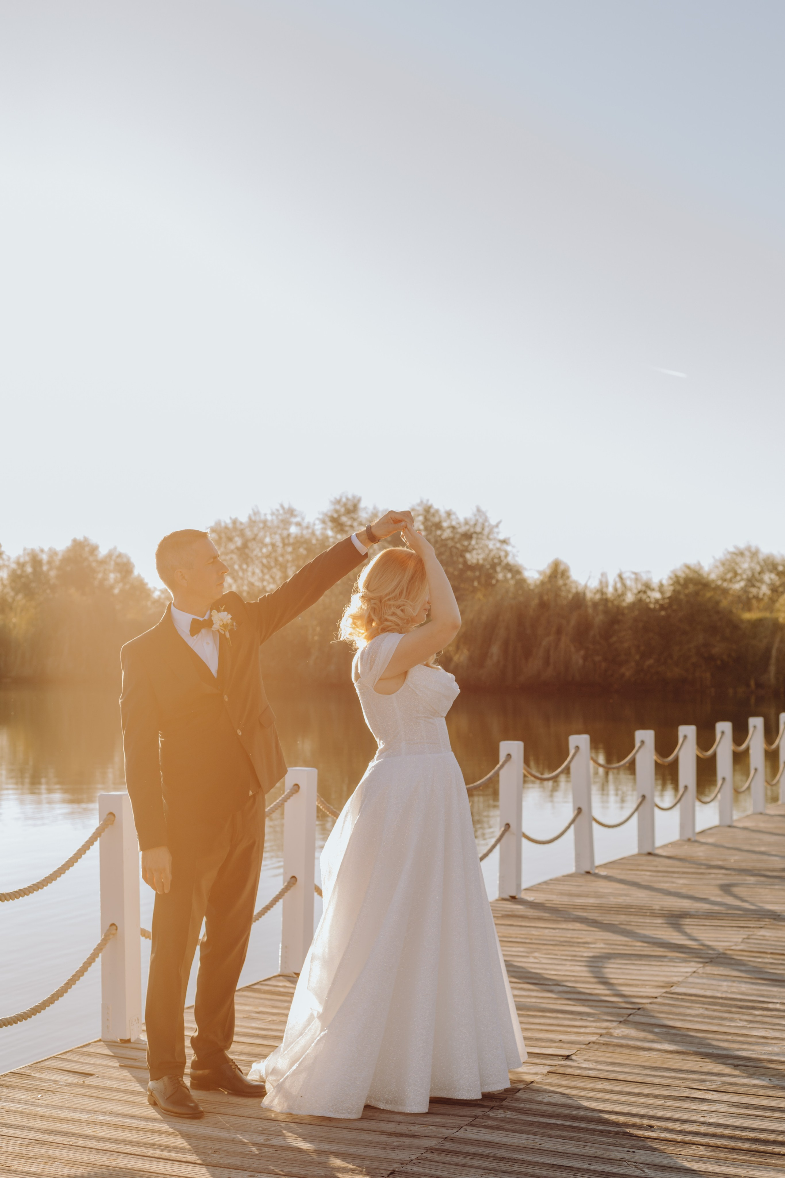 Alexandru & Maria. Wedding & couple photographer from Romania Rut Vetan
