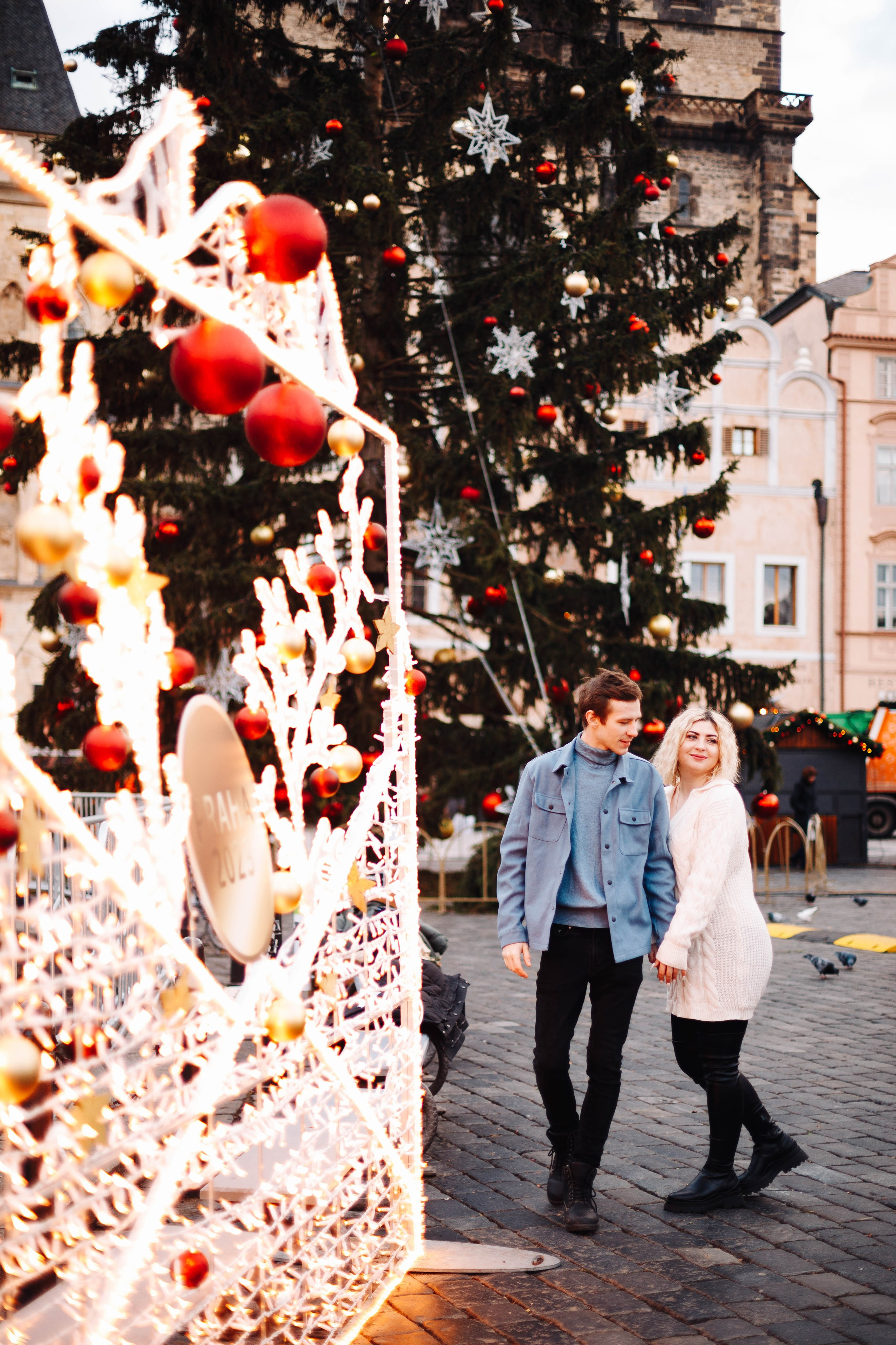 Lola & Sasha. Photographer in Prague for tourists
