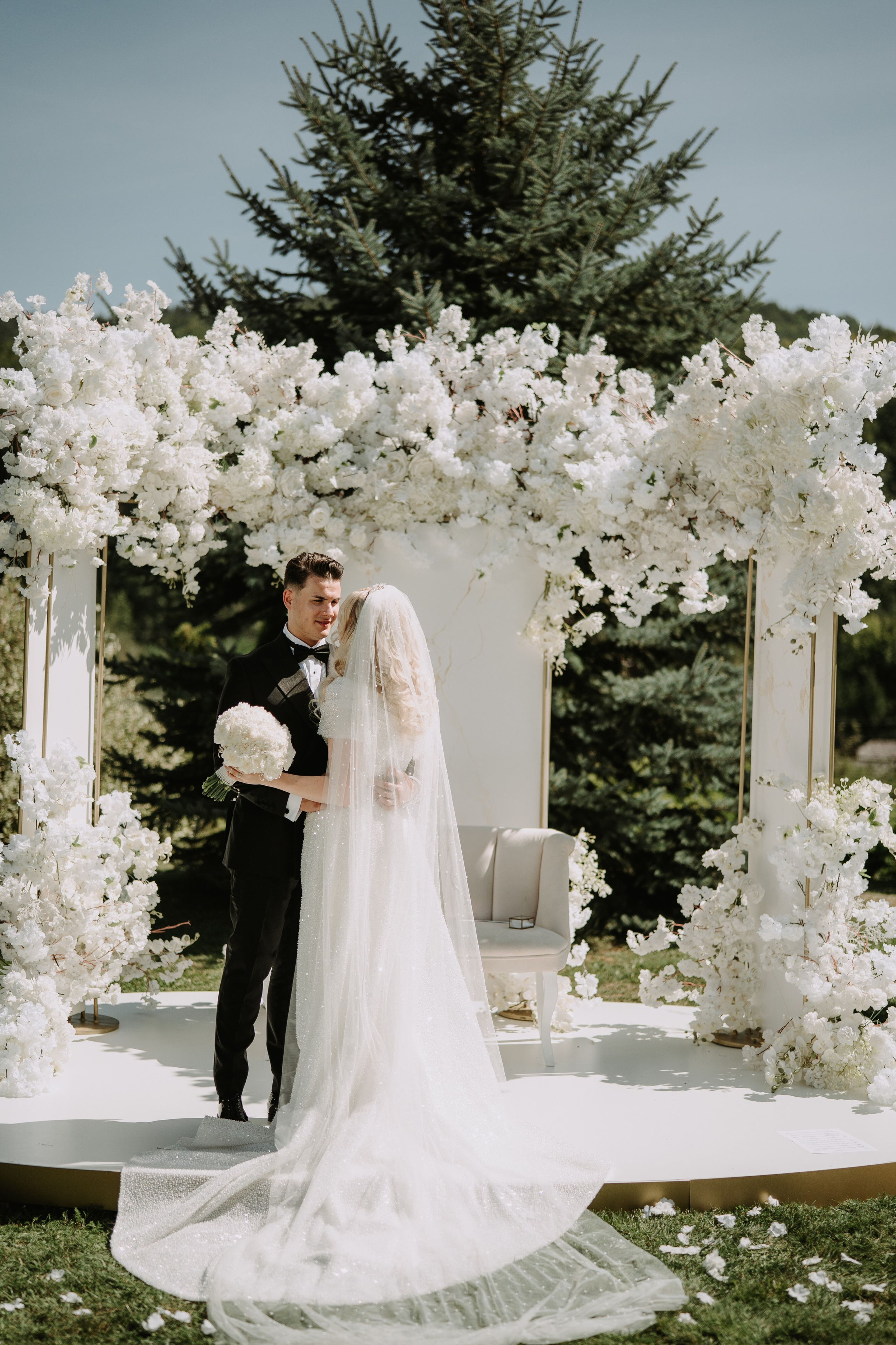 Robert & Bianca. Spoiala Brothers — Wedding Films & Photography