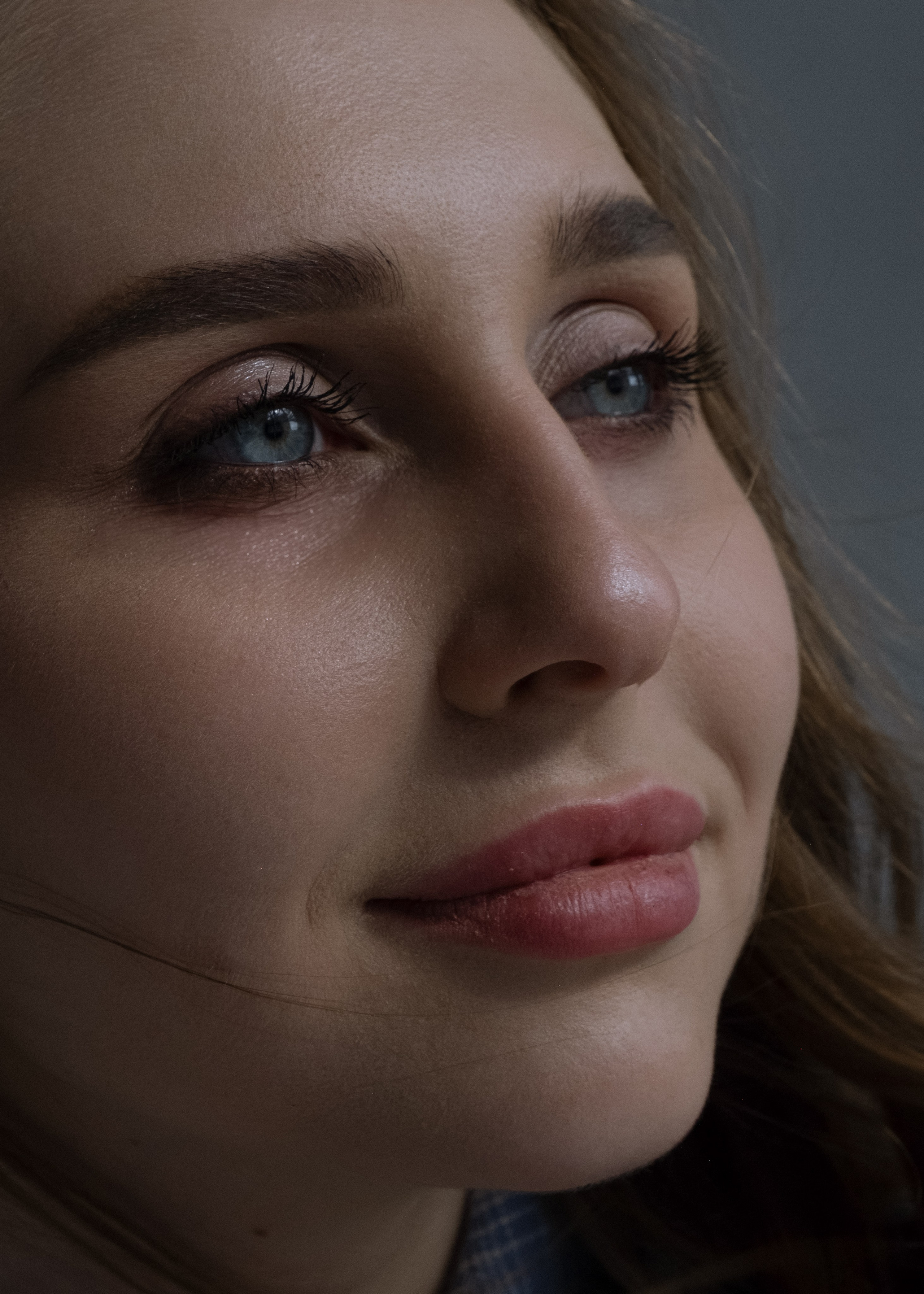 Female portrait. MAIN